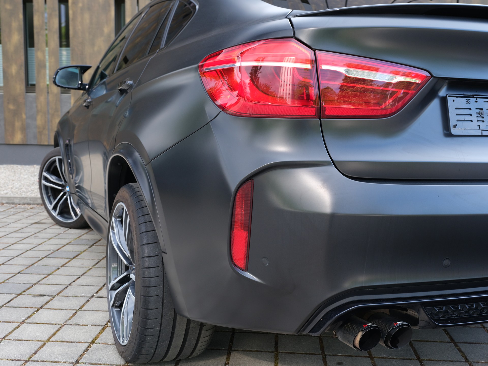 BMW X6M Steptronic-image-10