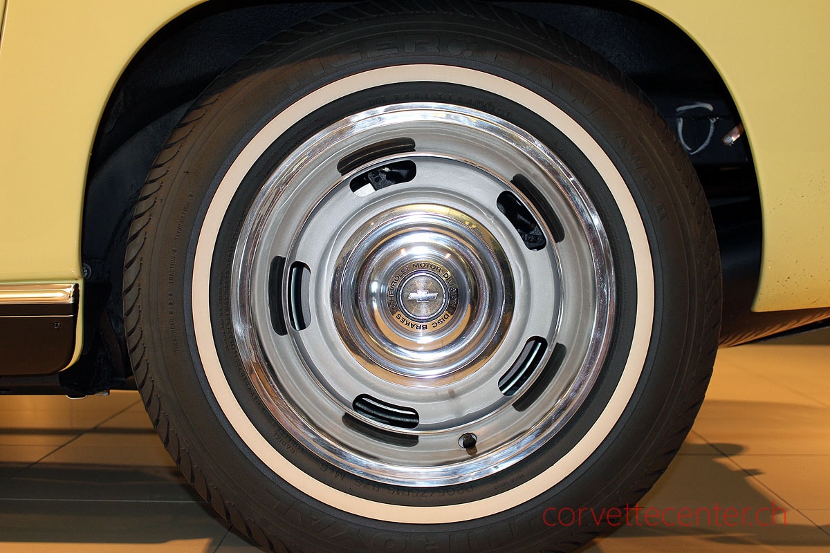 CHEVROLET Corvette C2 Coupé 1967-image-8