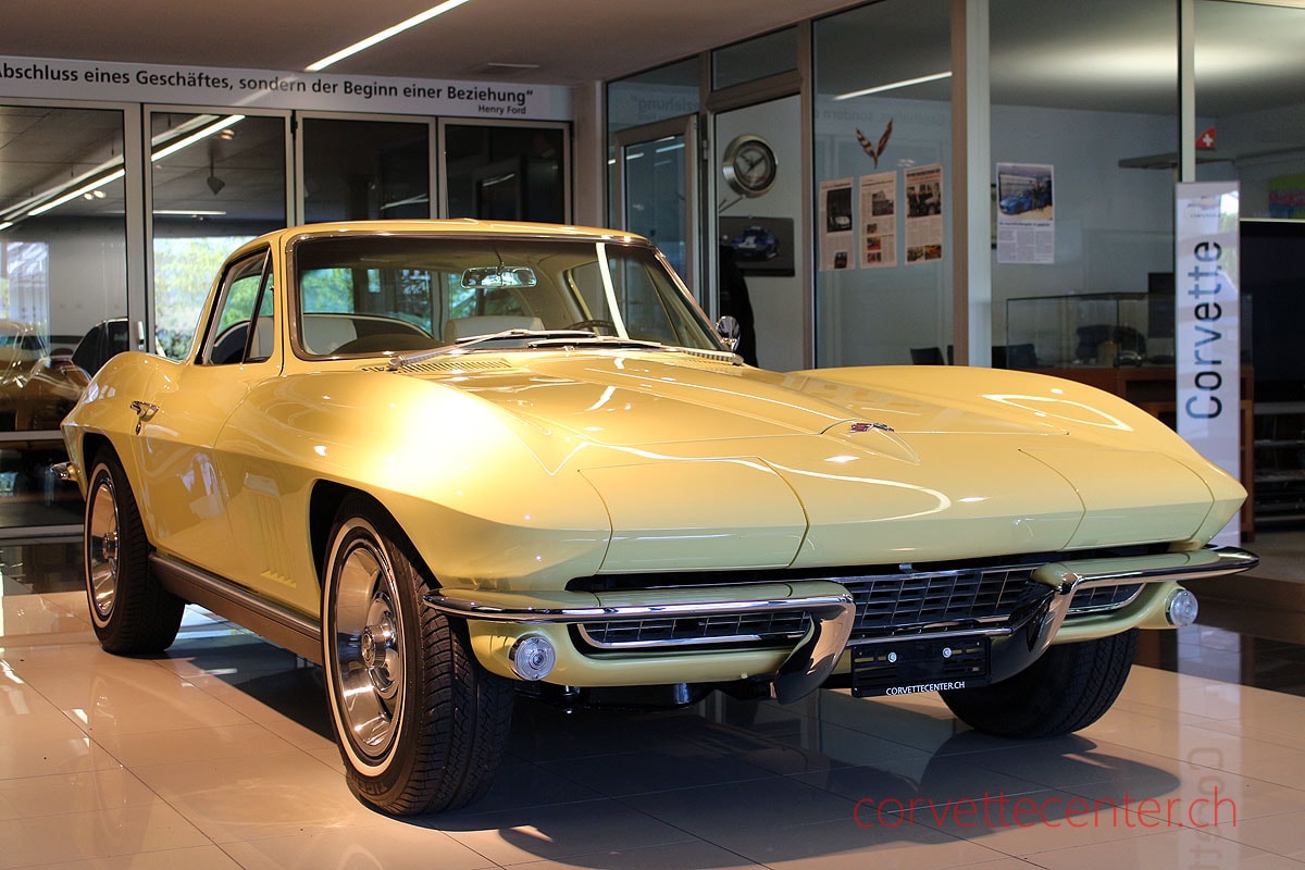 CHEVROLET Corvette C2 Coupé 1967-showroom-element-3