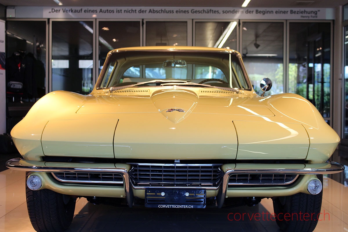 CHEVROLET Corvette C2 Coupé 1967-showroom-element-2