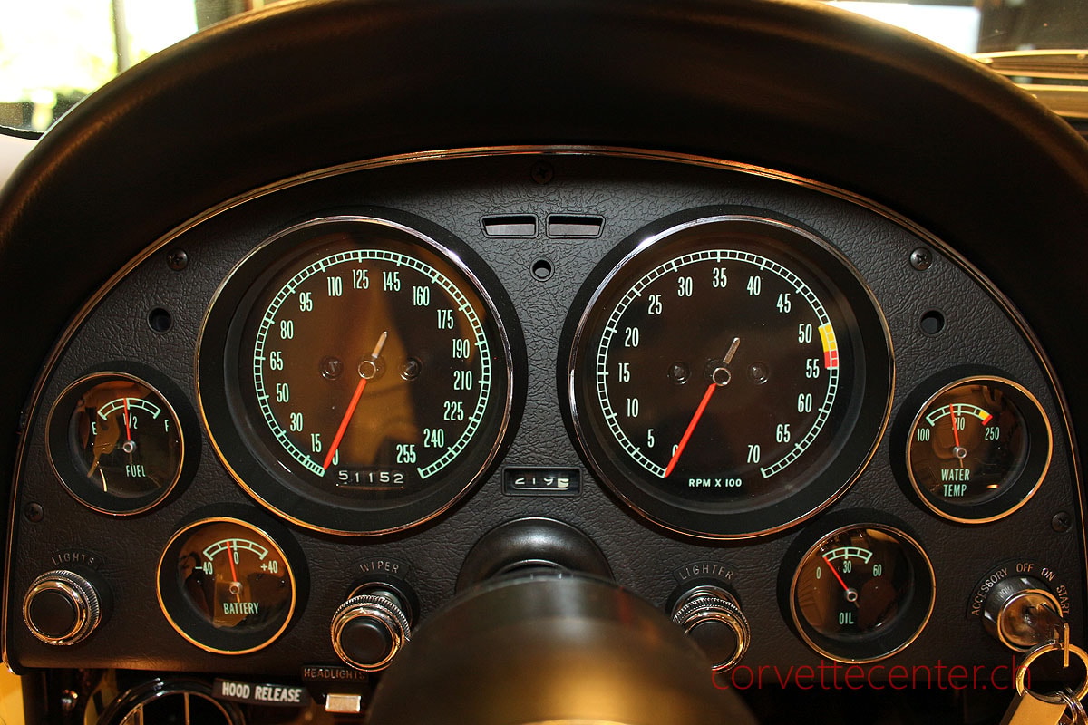 CHEVROLET Corvette C2 Coupé 1967-image-12