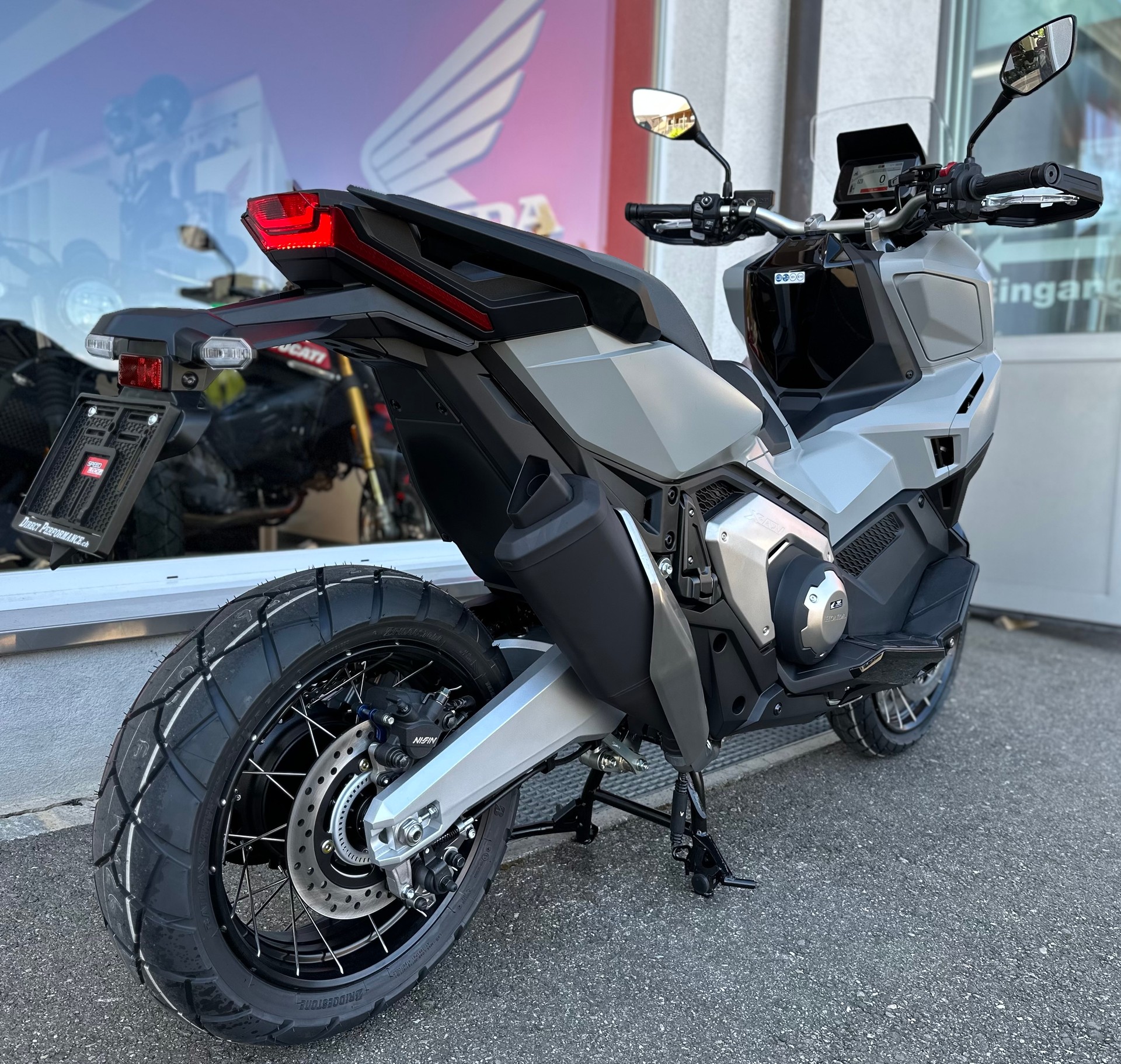 HONDA X-ADV 750 - TFT Konnektivität-showroom-element-3