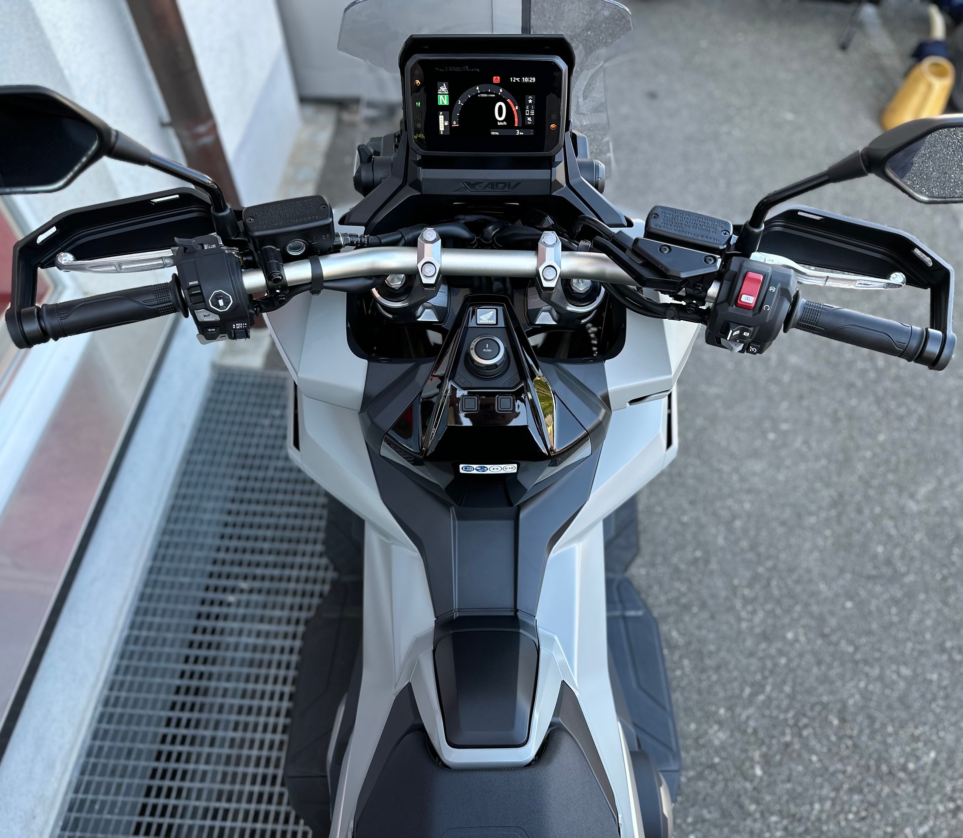 HONDA X-ADV 750 - TFT Konnektivität-image-8