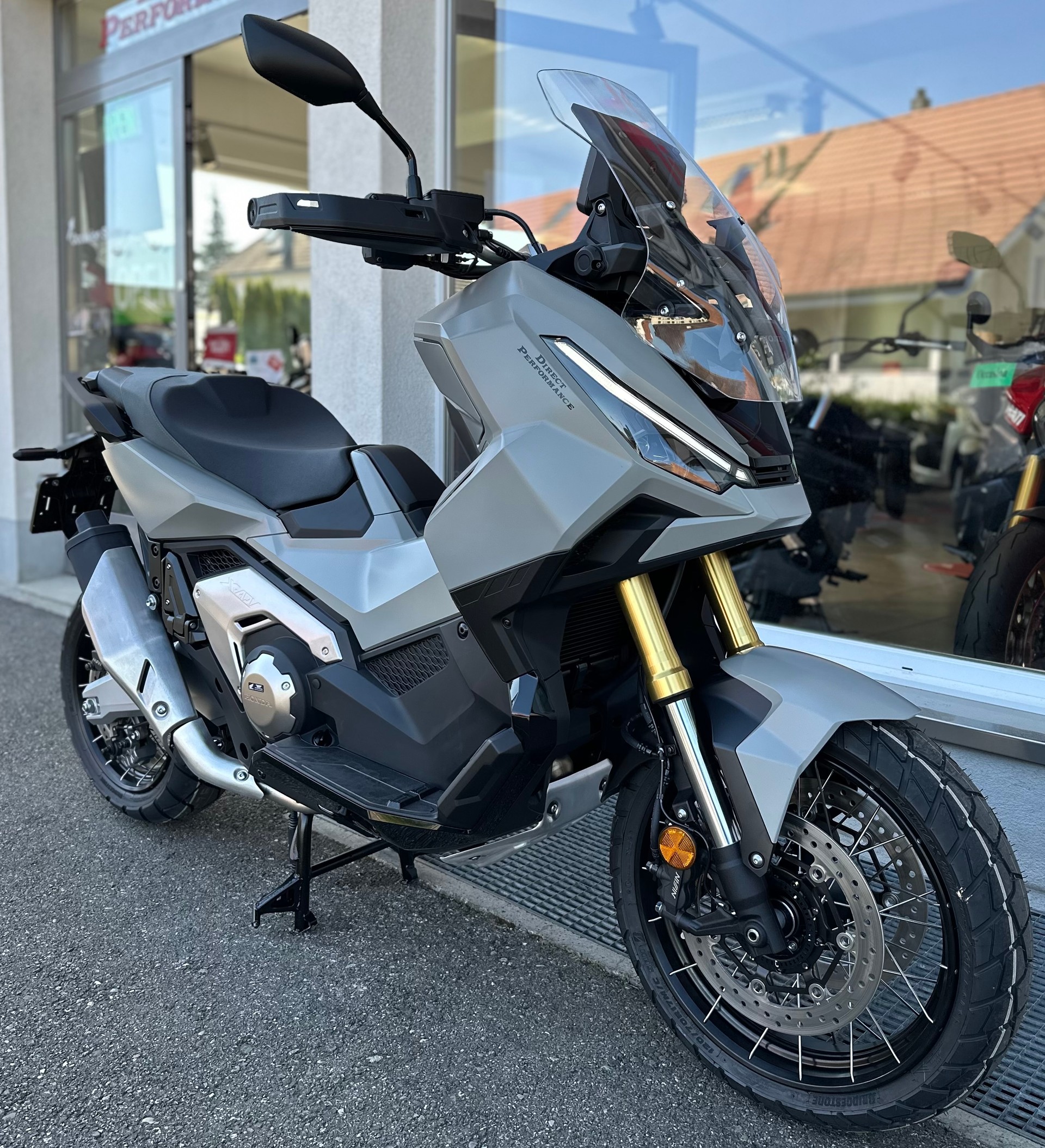 HONDA X-ADV 750 - TFT Konnektivität-showroom-element-2