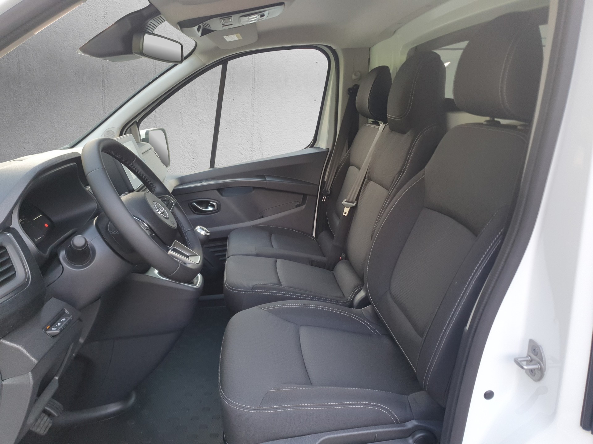 NISSAN Primastar 150 L1H1 N-Connecta HK M-image-8