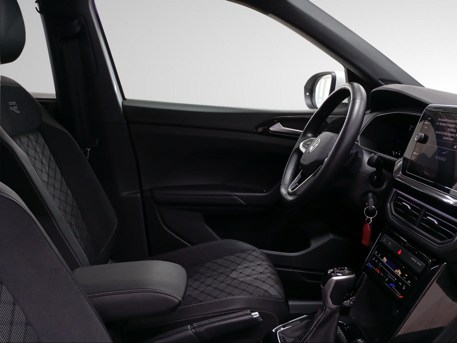VW T-Cross 1.5 TSI EVO ACT R-Line DSG-image-31