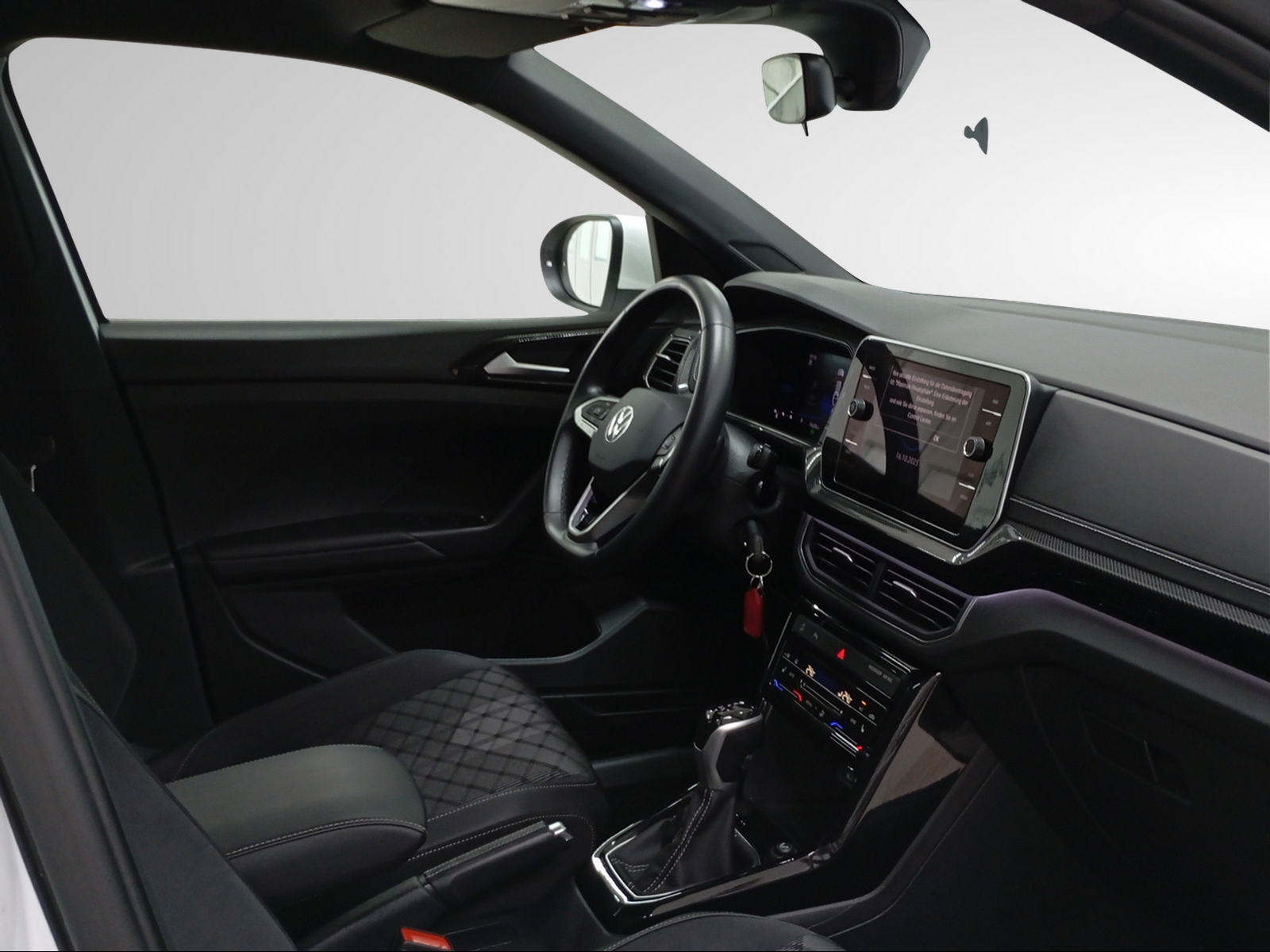 VW T-Cross 1.5 TSI EVO ACT R-Line DSG-image-28