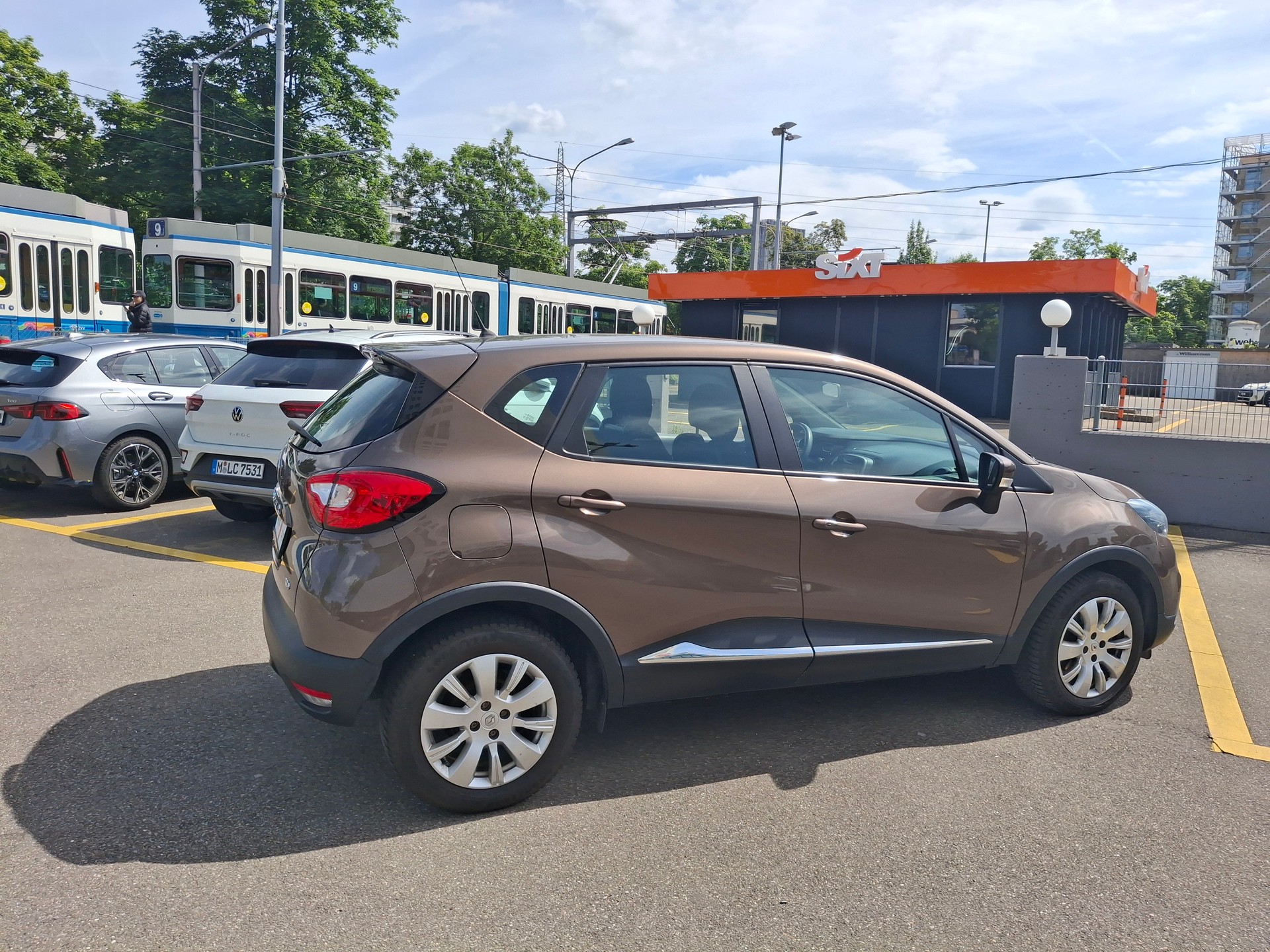 RENAULT Captur 1.2 T 16V Dynamique EDC-image-26