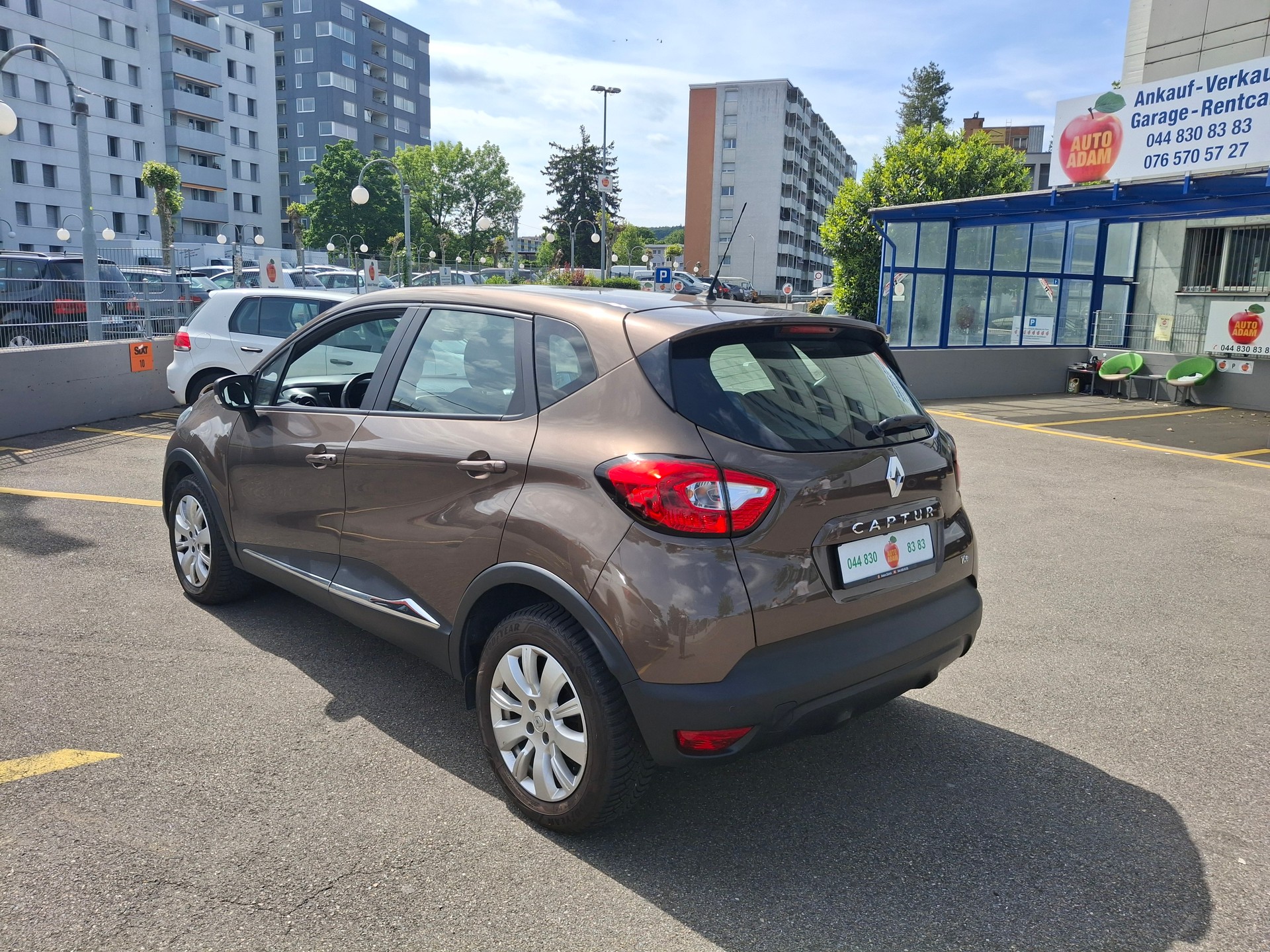 RENAULT Captur 1.2 T 16V Dynamique EDC-image-14
