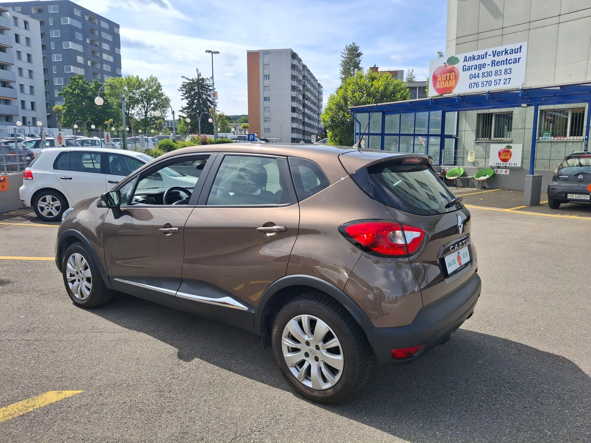 RENAULT Captur 1.2 T 16V Dynamique EDC-image-16