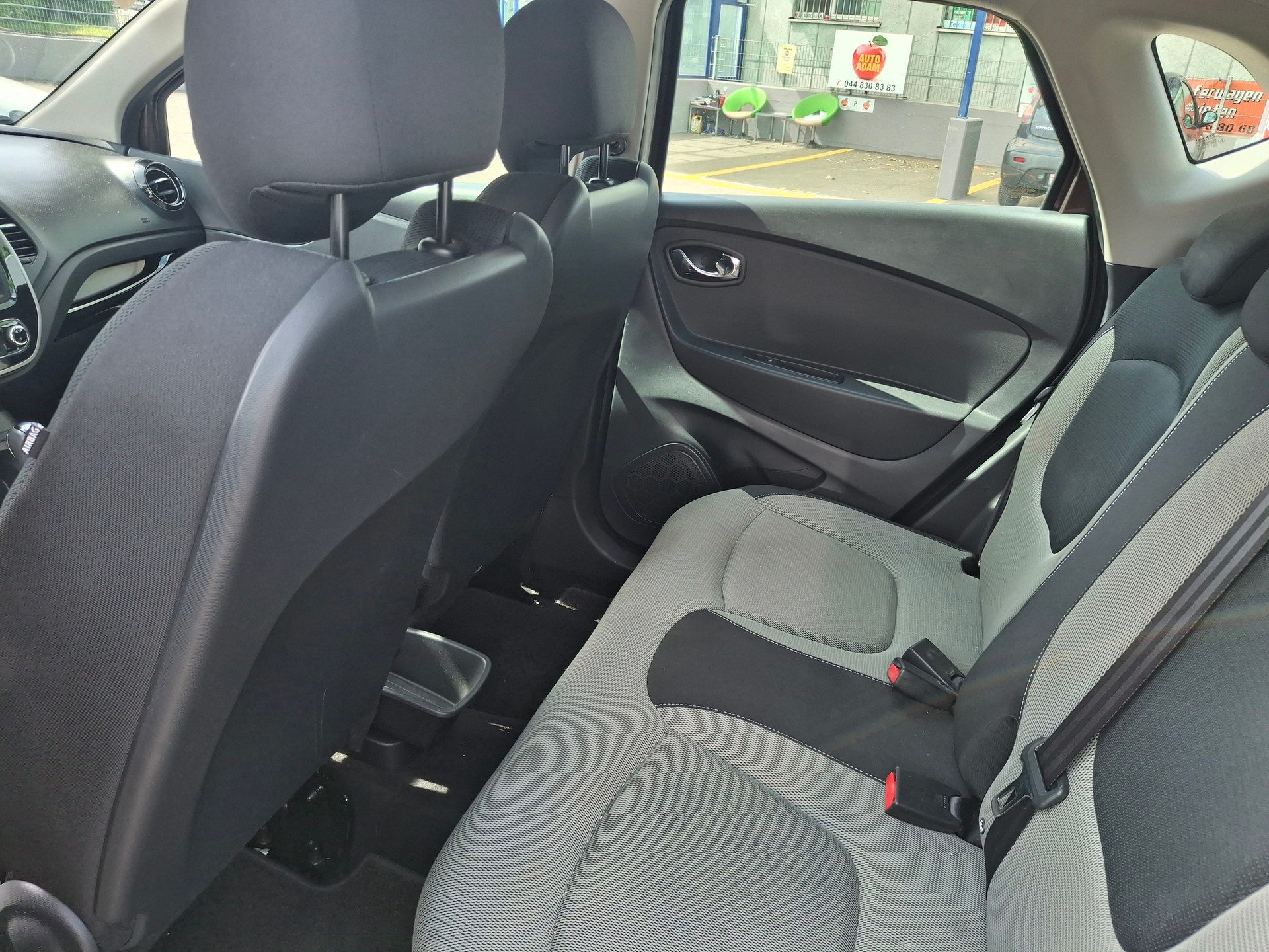 RENAULT Captur 1.2 T 16V Dynamique EDC-image-18