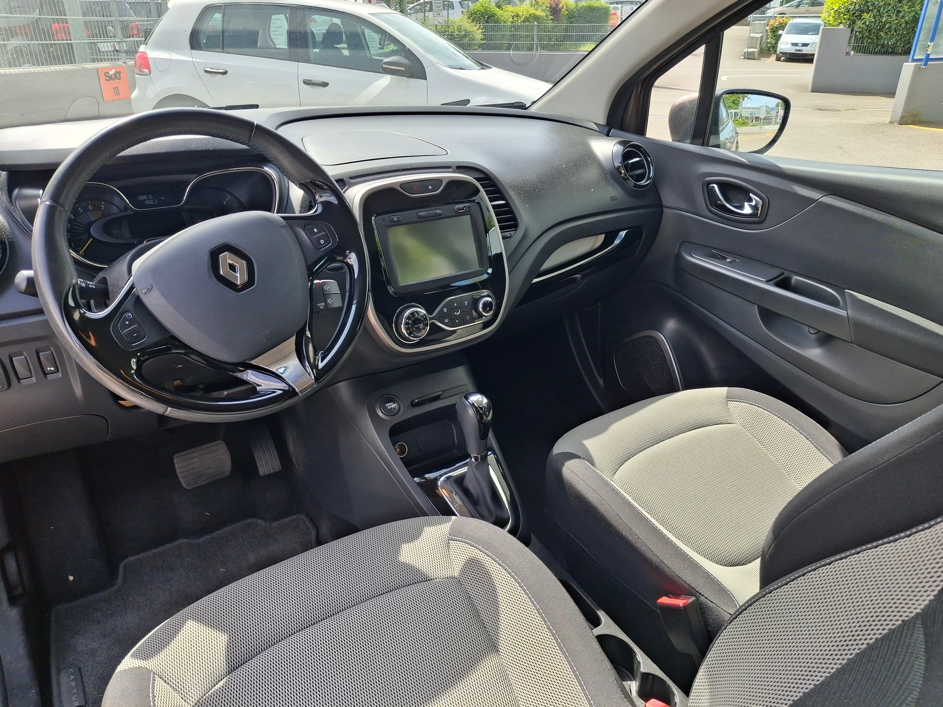 RENAULT Captur 1.2 T 16V Dynamique EDC-image-22