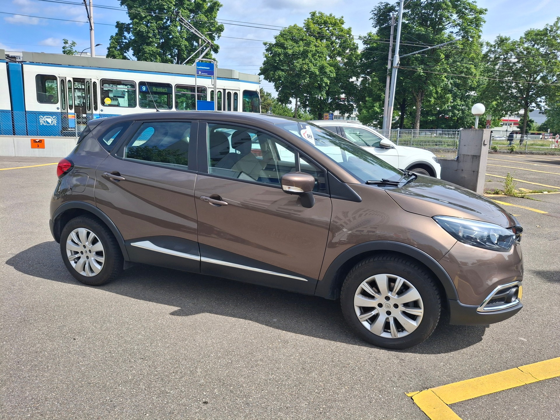 RENAULT Captur 1.2 T 16V Dynamique EDC-image-9