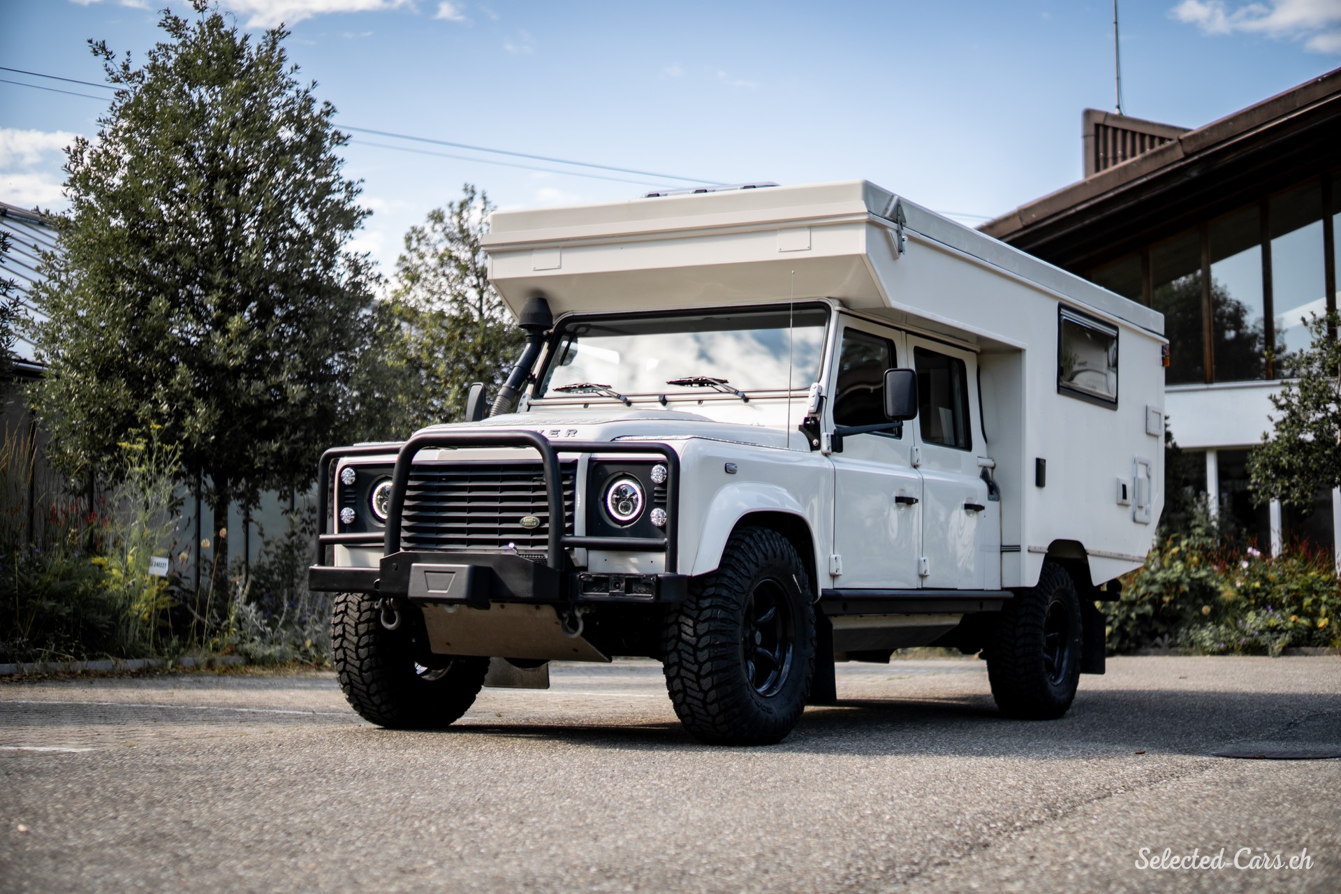LAND ROVER Defender 130 2.4 Td4 DCPU