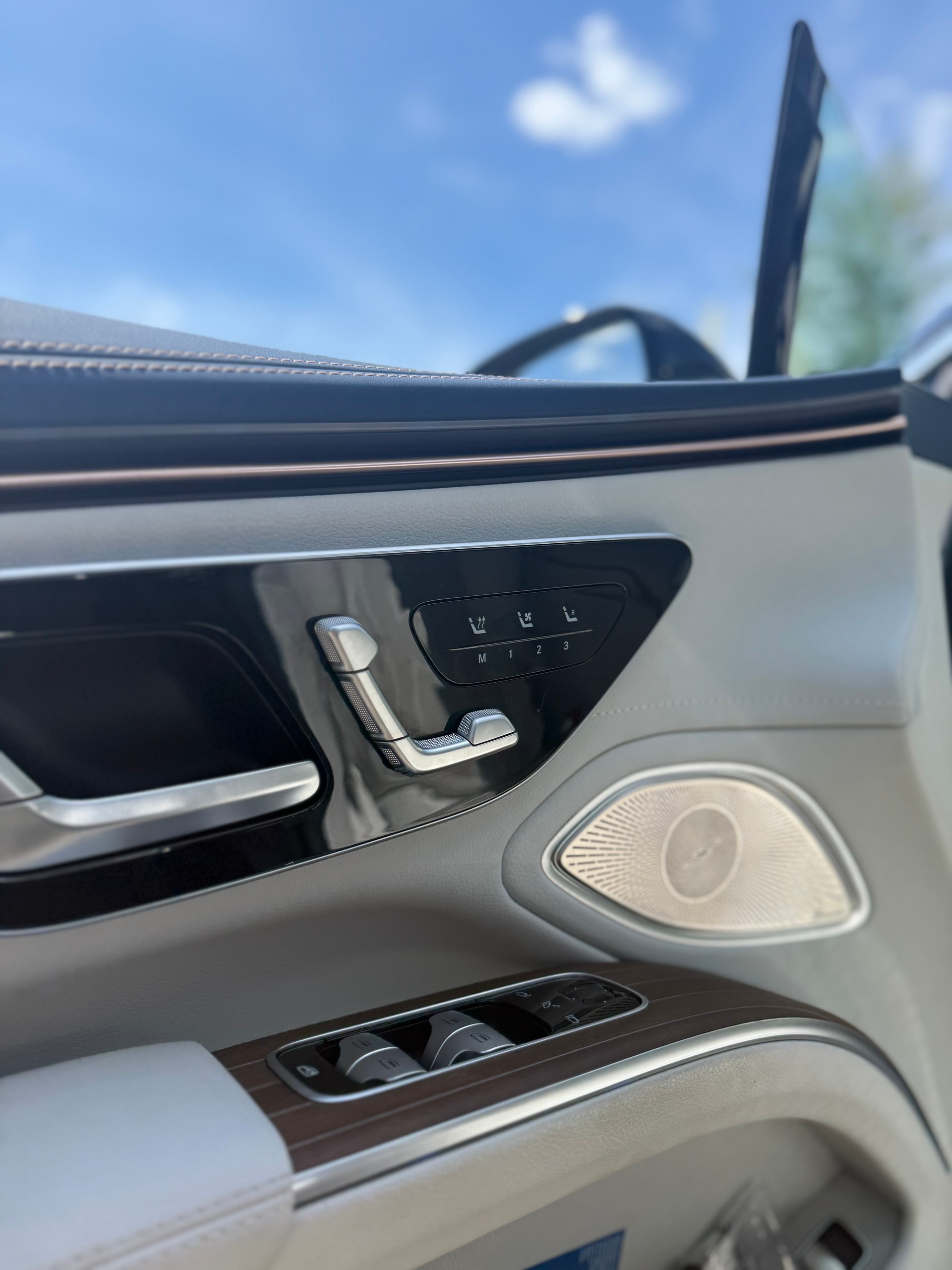 MERCEDES-BENZ EQS 580 4Matic-image-10