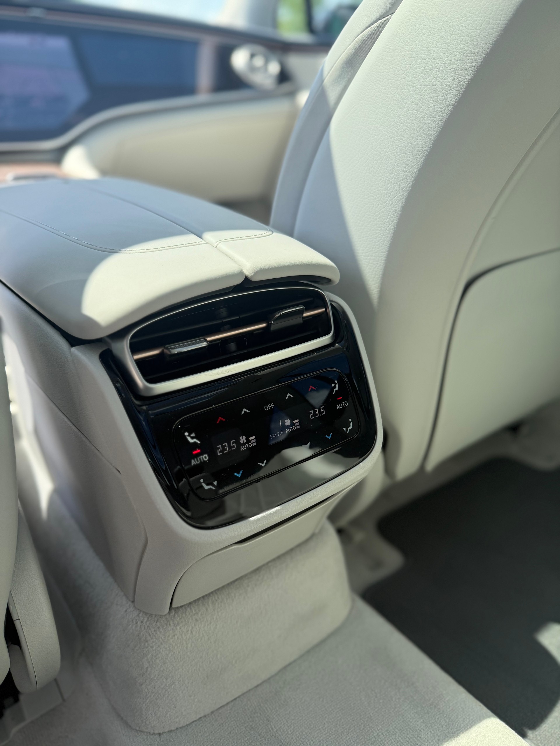 MERCEDES-BENZ EQS 580 4Matic-image-14
