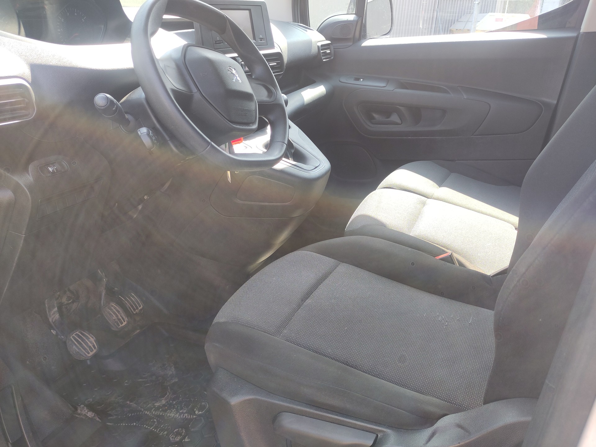 PEUGEOT Partner 1.5 Blue HDi s/s Premium 650kg-image-4