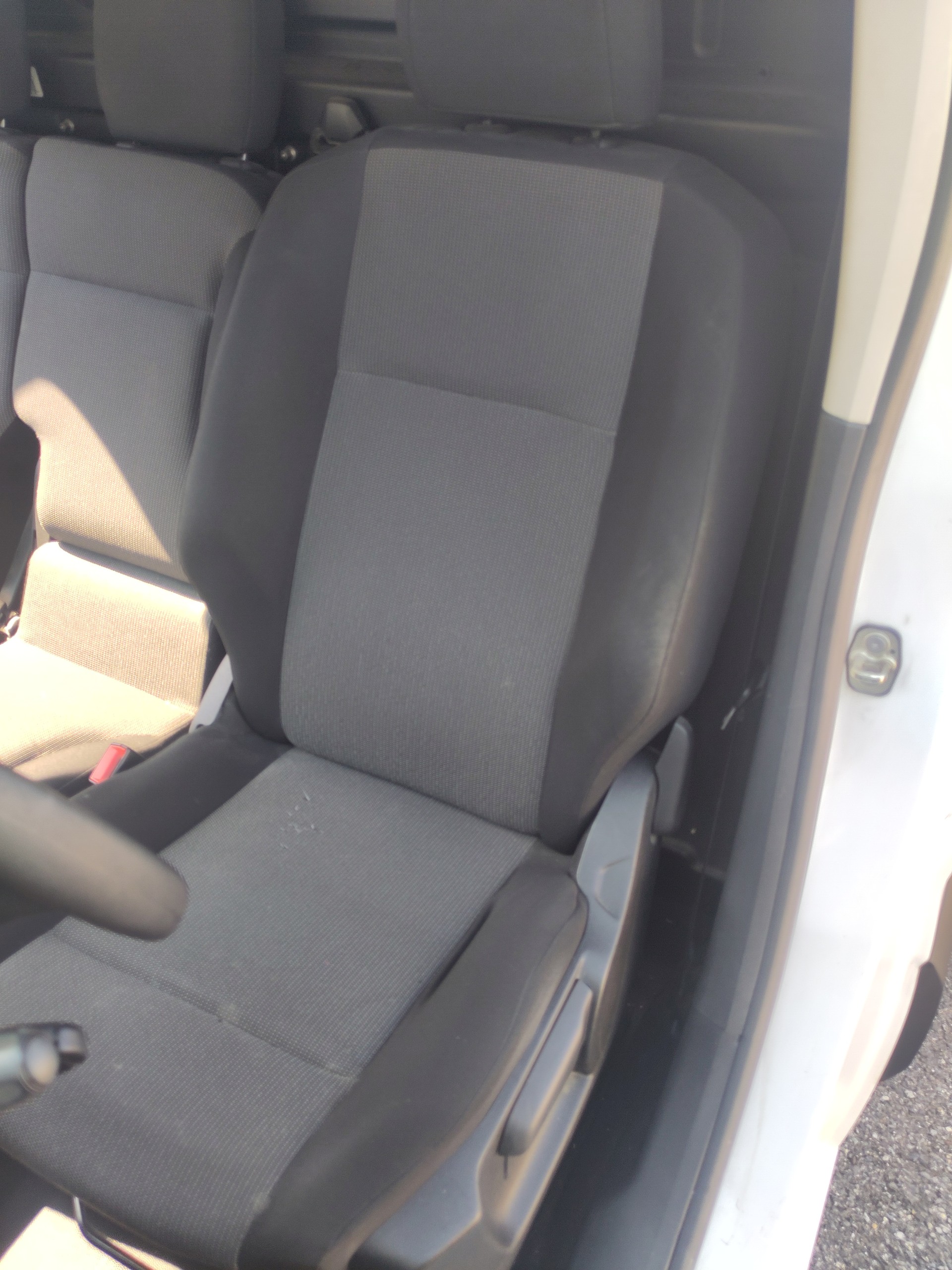 PEUGEOT Partner 1.5 Blue HDi s/s Premium 650kg-image-5