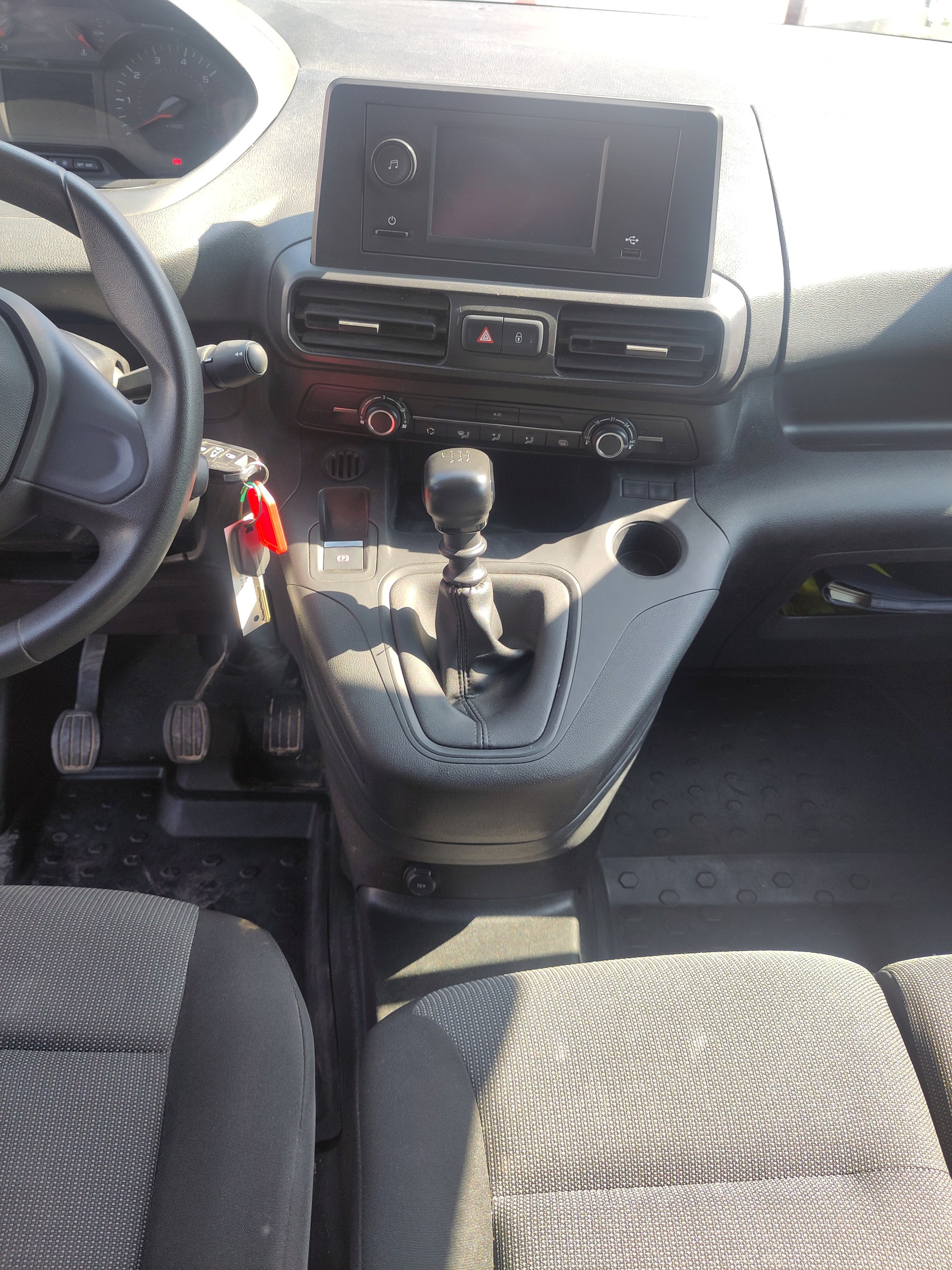 PEUGEOT Partner 1.5 Blue HDi s/s Premium 650kg-image-8
