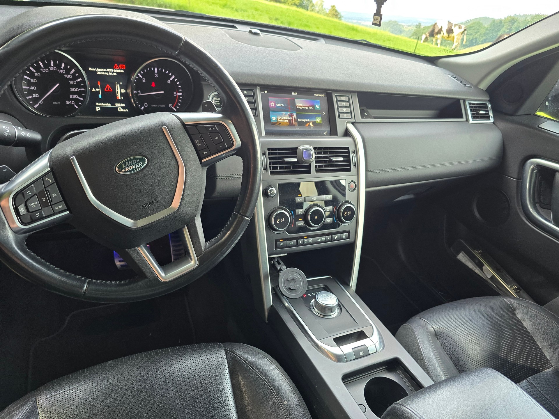 LAND ROVER Discovery Sport 2.0 TD4 SE AT9-image-4