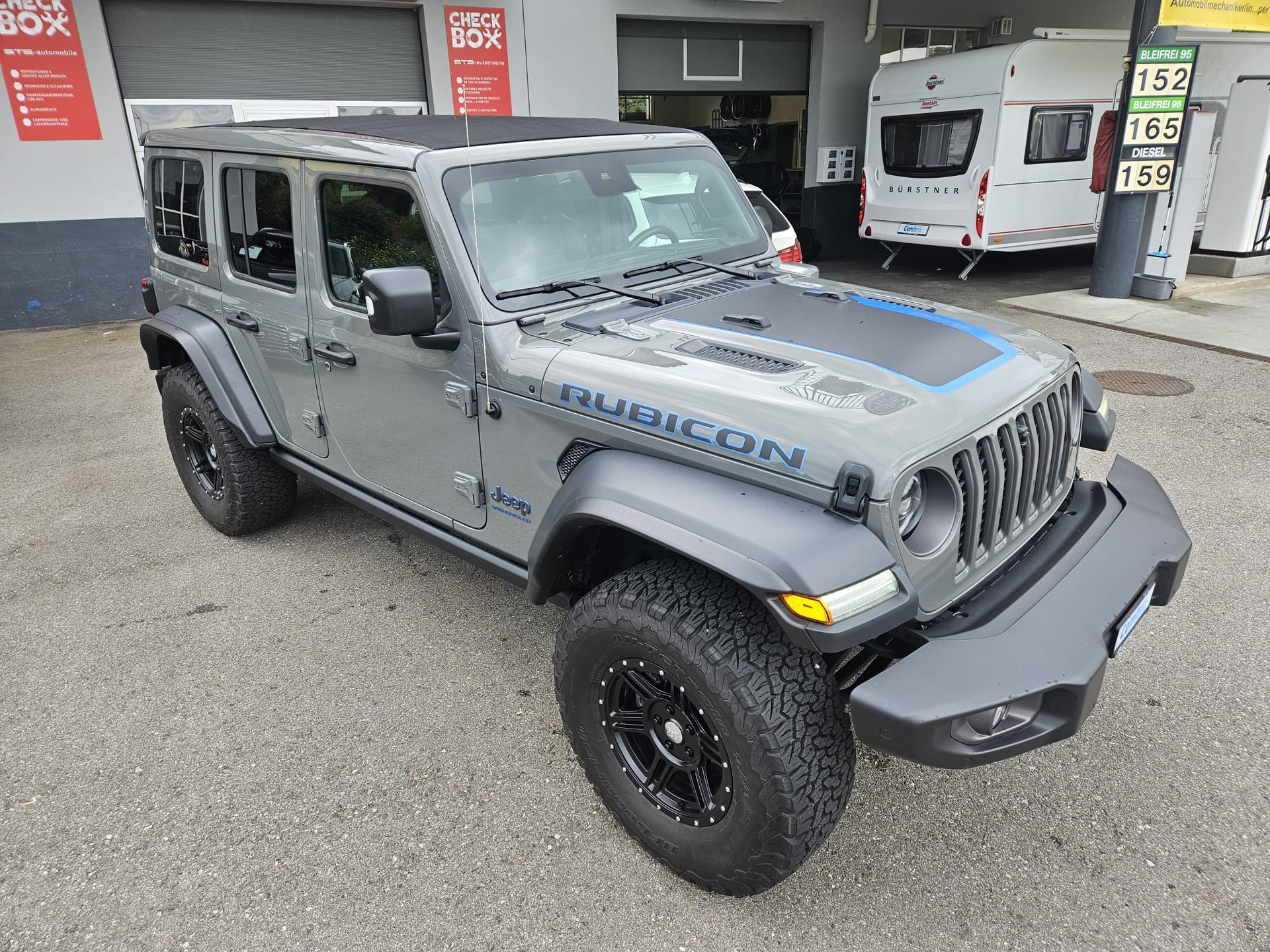 JEEP Wrangler 2.0 PHEV Unlimited Rubicon Automatic Soft Top-image-3