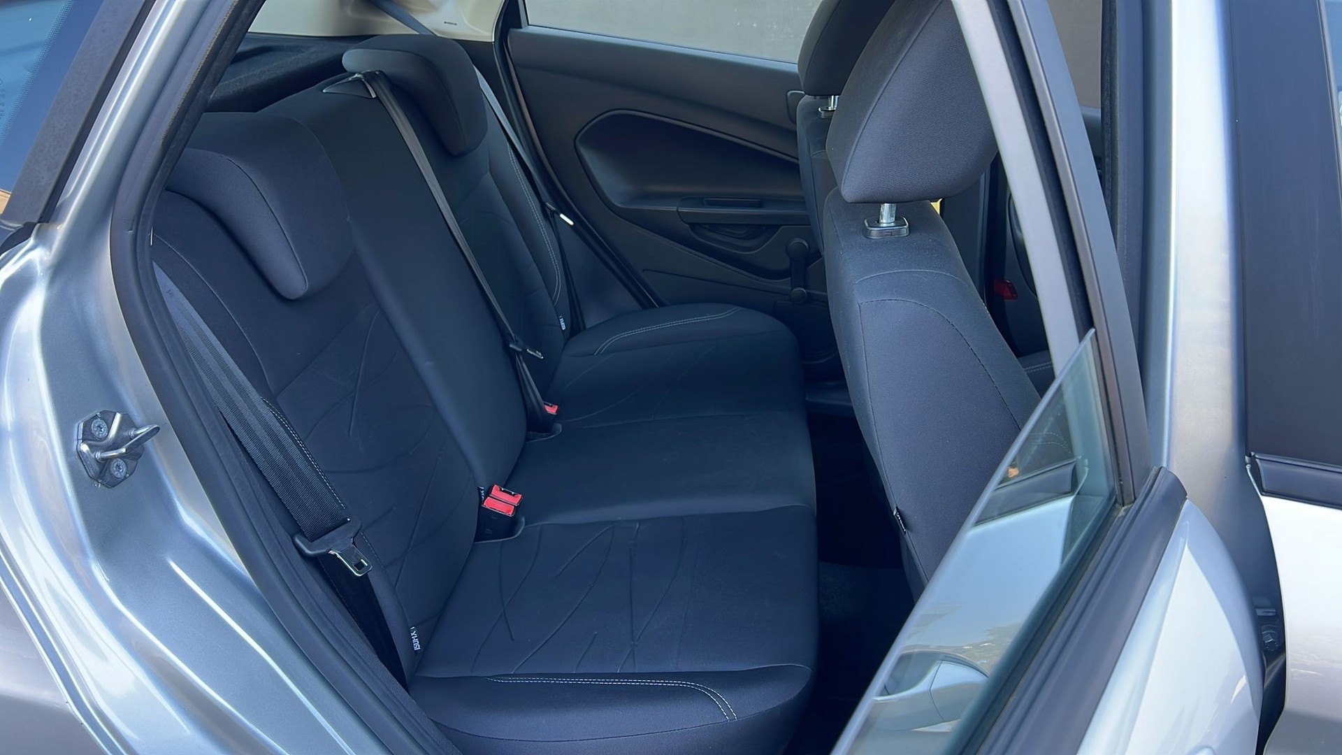 FORD Fiesta 1.0 Fun-image-12
