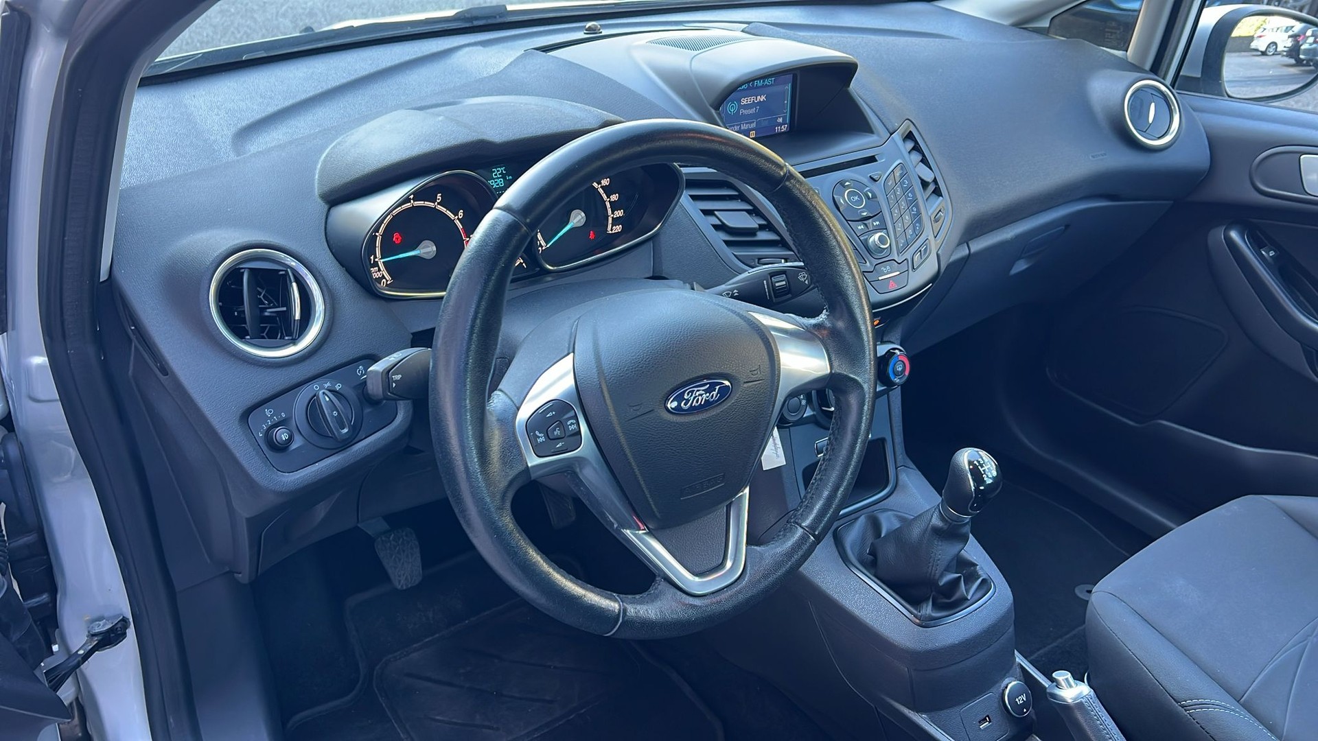 FORD Fiesta 1.0 Fun-image-7