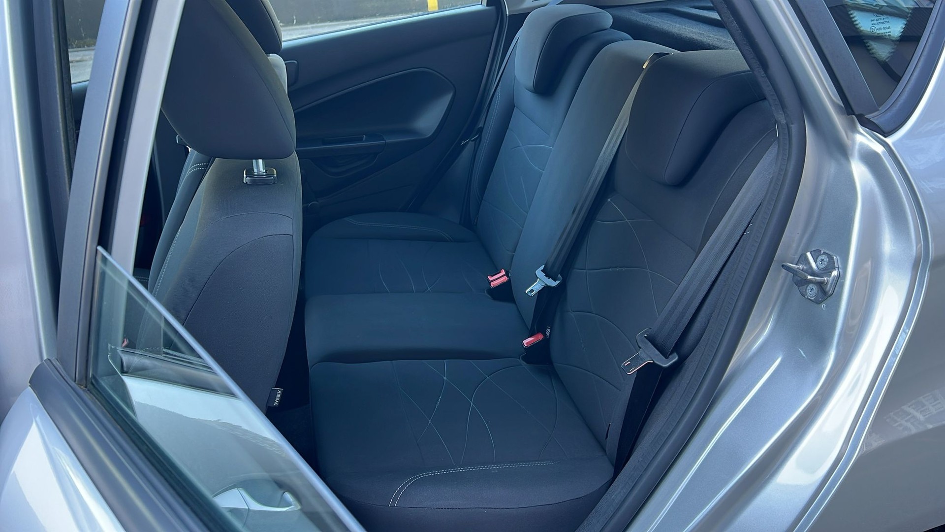 FORD Fiesta 1.0 Fun-image-13