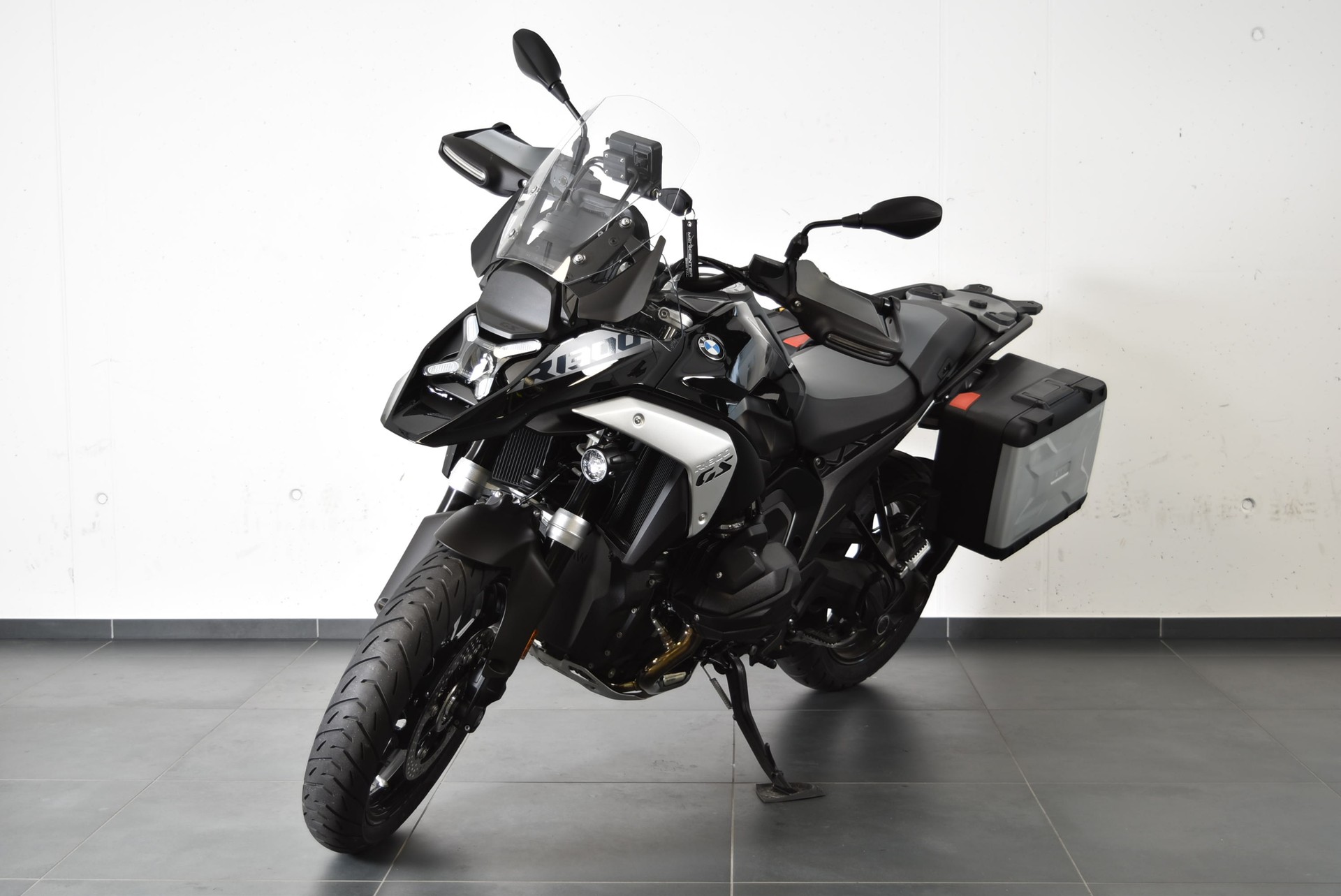 BMW R 1300 GS-image-1