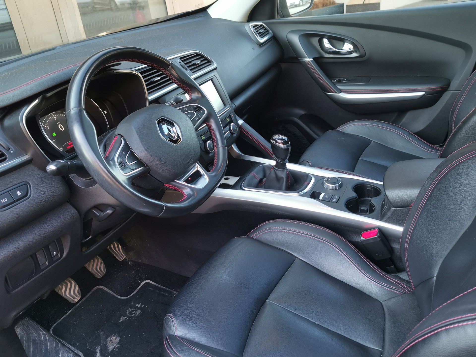 RENAULT Kadjar 1.6 dCi Swiss Edition 4x4-image-8