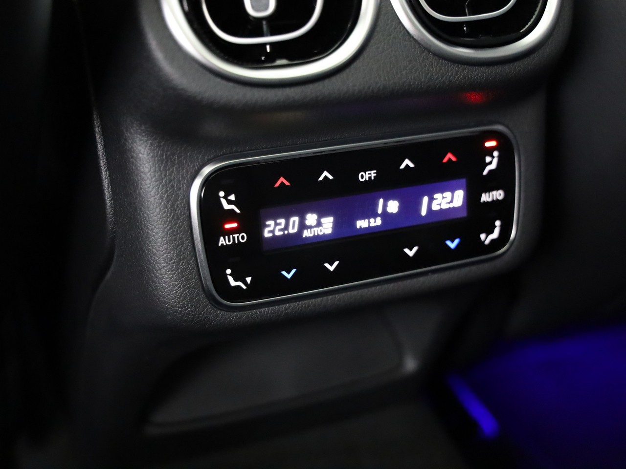 MERCEDES-BENZ GLC 400 e 4Matic 9G-Tronic-image-16