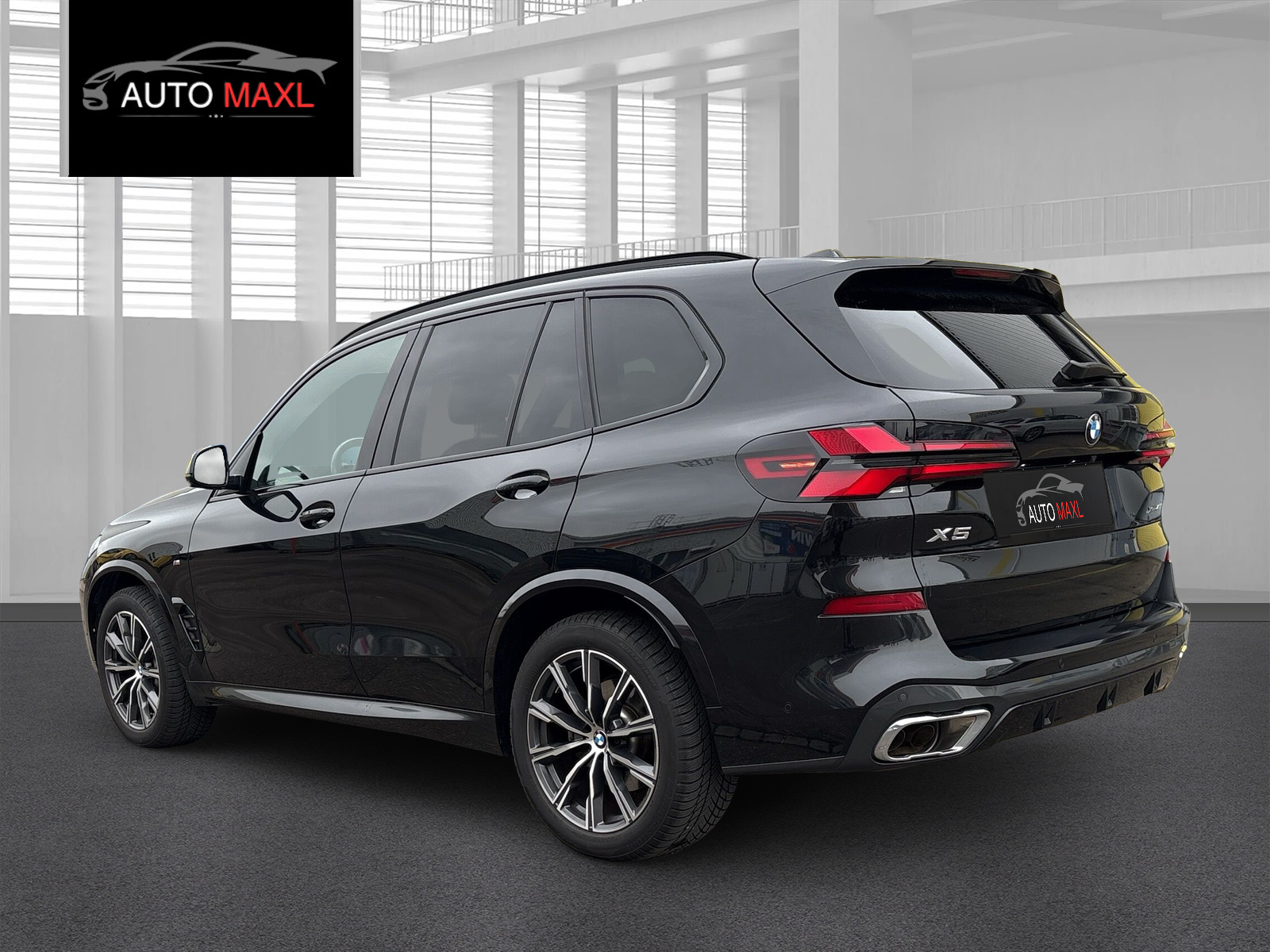 BMW X5 xDrive 48V 40i M Sport Steptronic-showroom-element-2