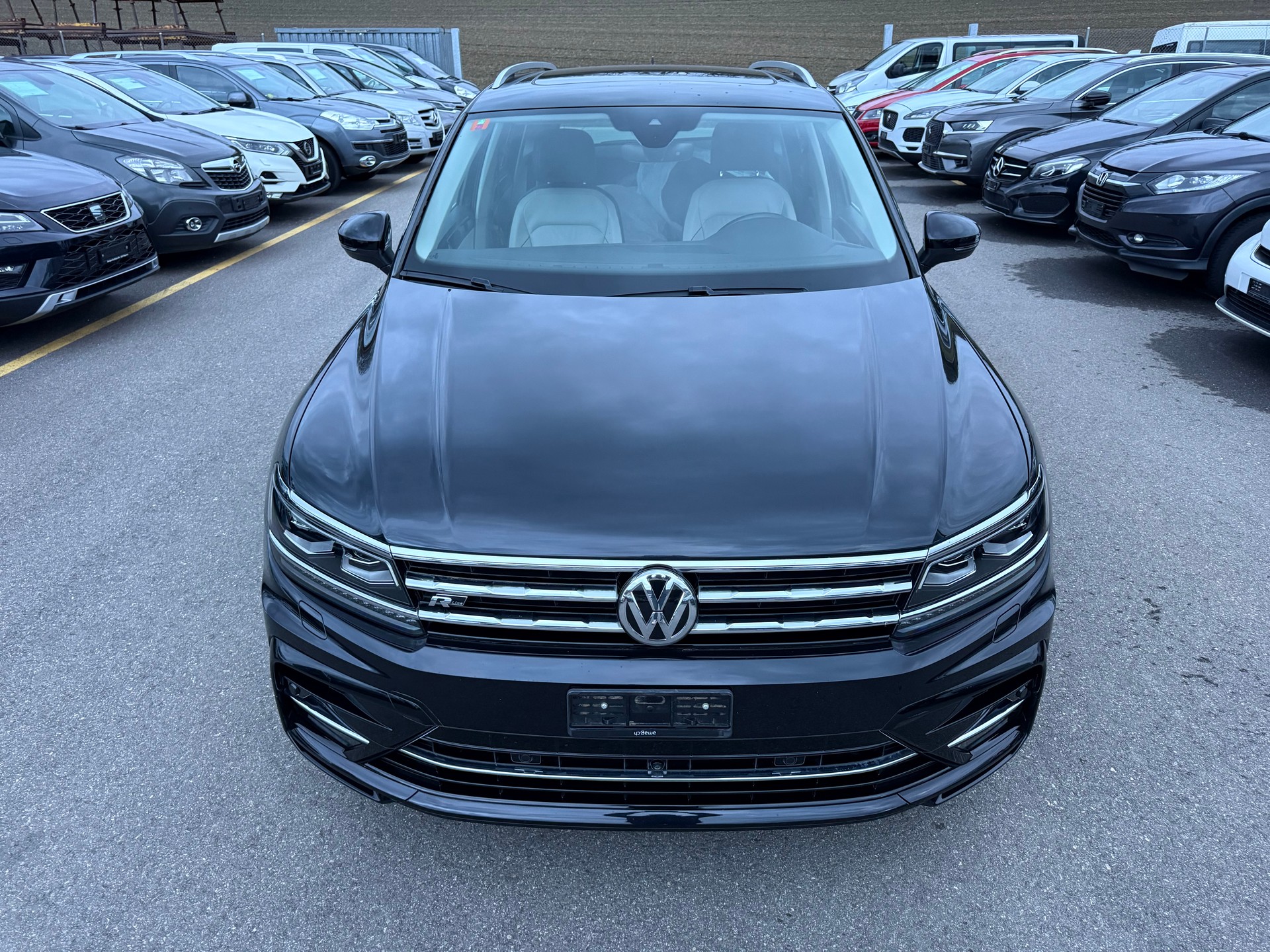 VW Tiguan 1.4TSI ACT R-line Sound 4Motion DSG-image-8