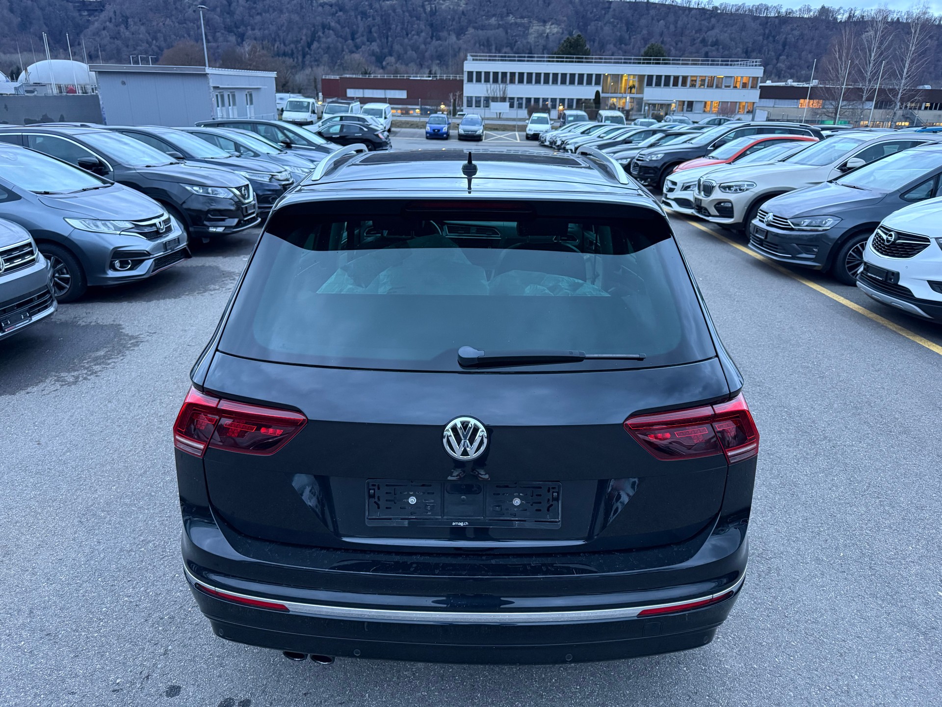 VW Tiguan 1.4TSI ACT R-line Sound 4Motion DSG-image-14