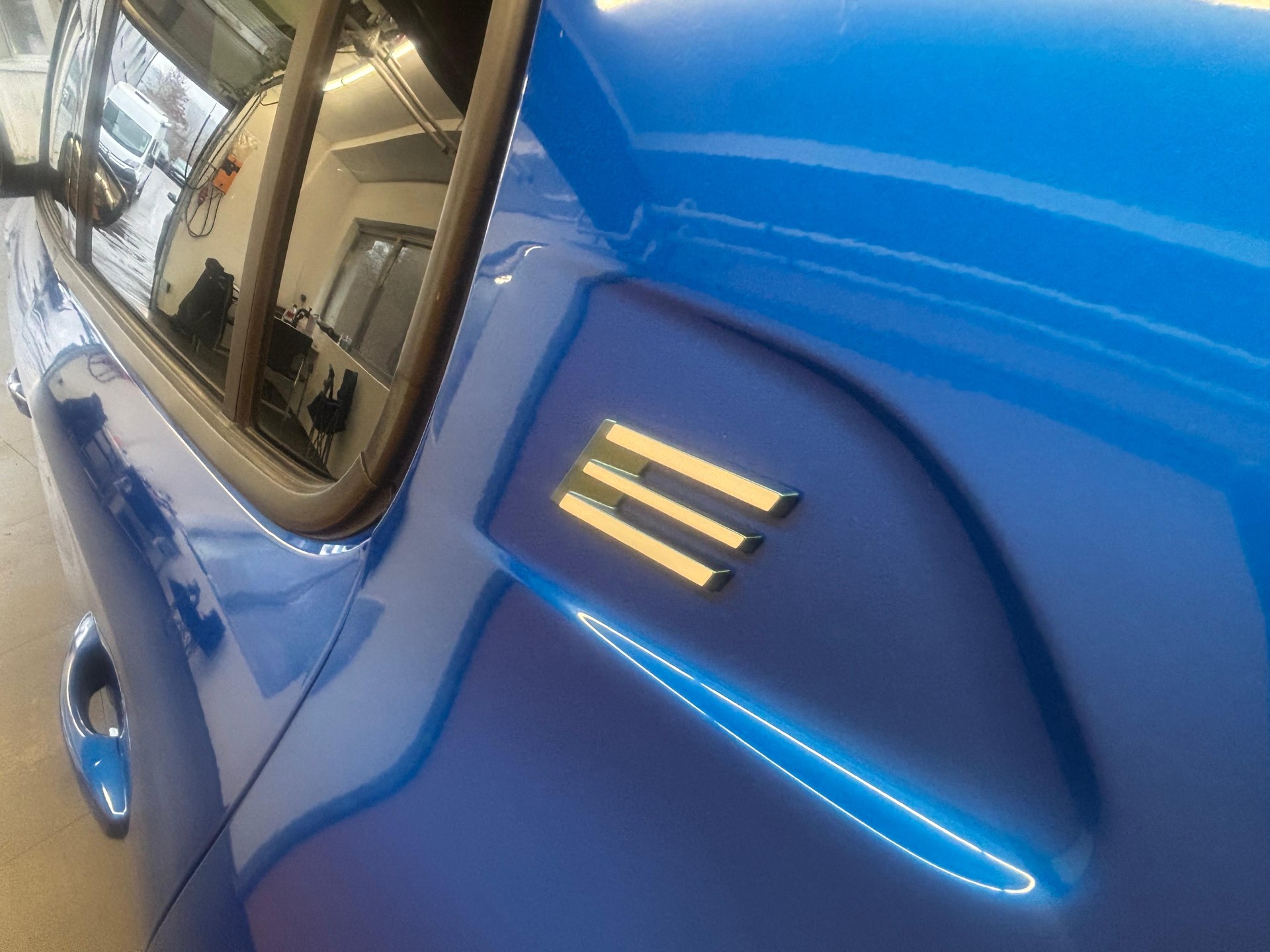 PEUGEOT 208 e-Style-image-8