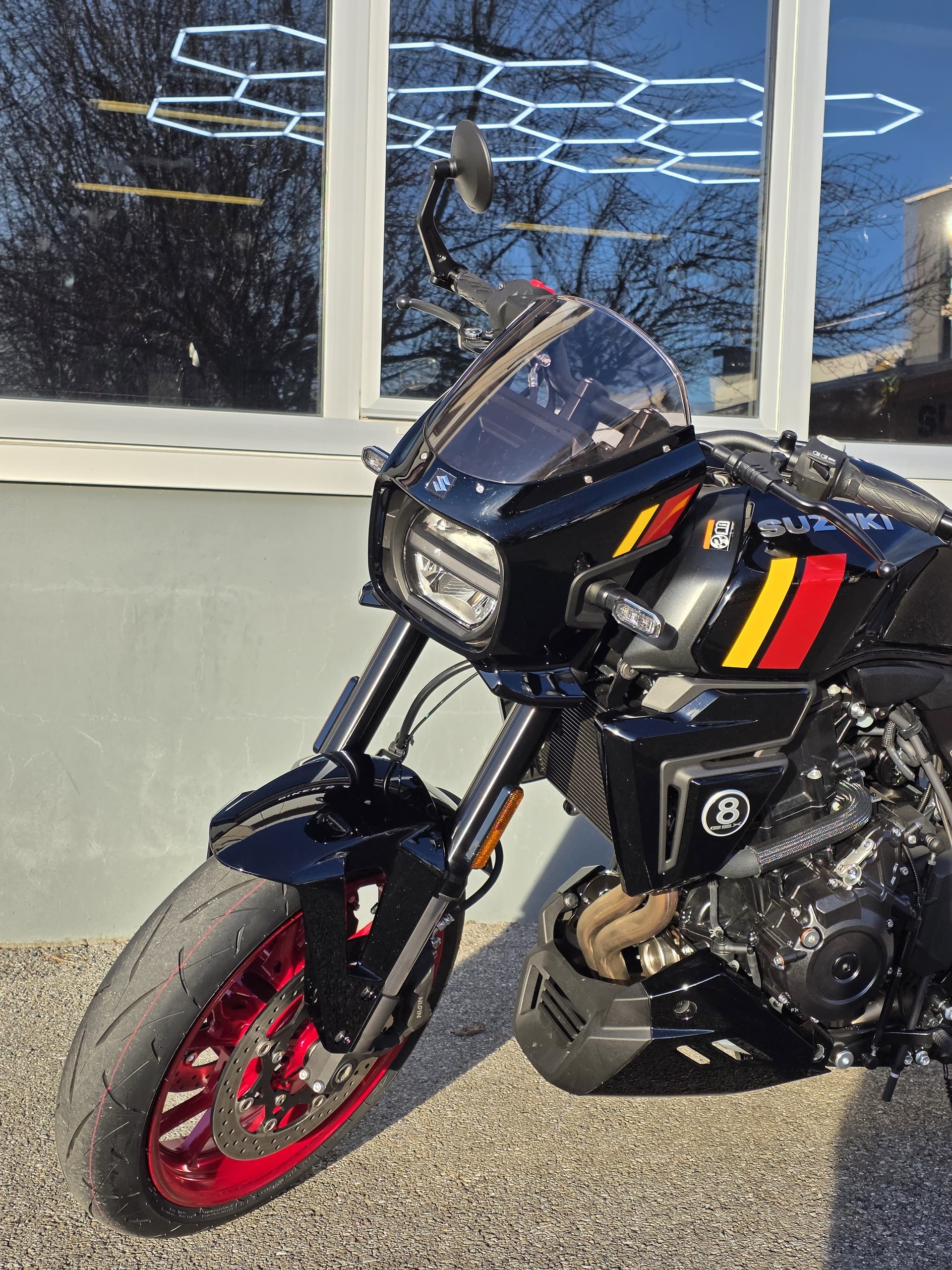 SUZUKI 8TT-image-3