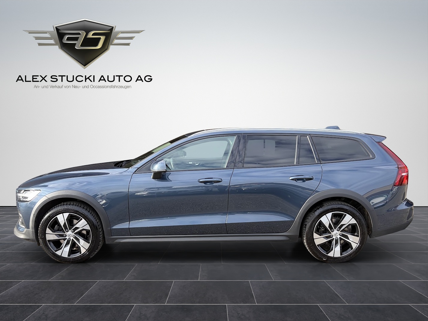 VOLVO V60 Cross Country B4 Diesel Mild Hybrid AWD Geartronic-showroom-element-3