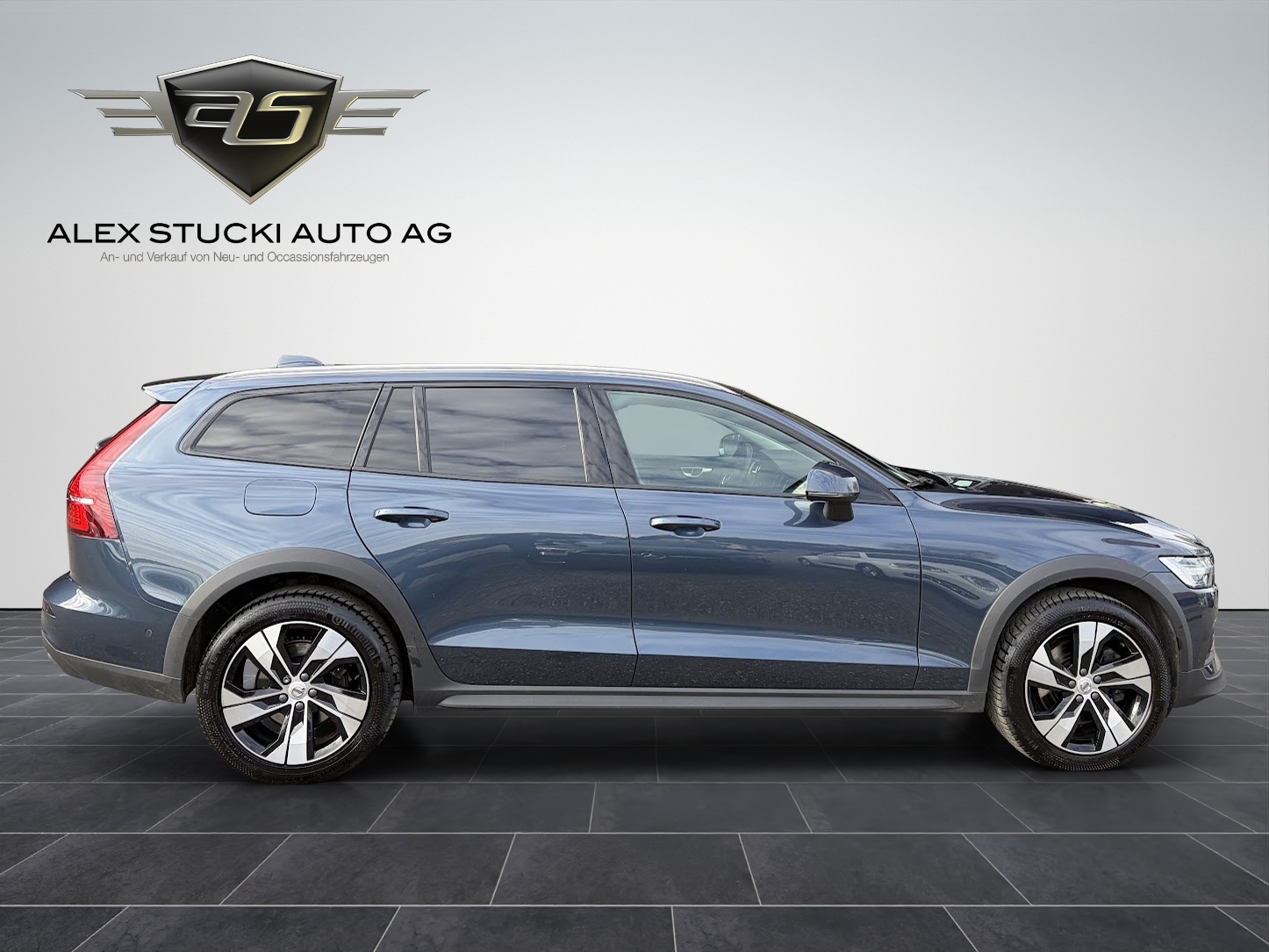 VOLVO V60 Cross Country B4 Diesel Mild Hybrid AWD Geartronic-image-4