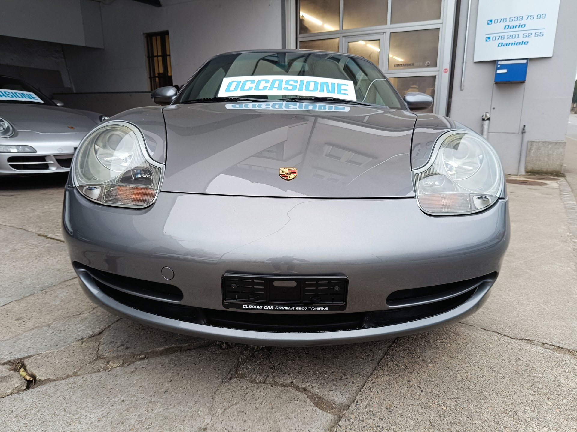 PORSCHE 911 Carrera 4-image-5