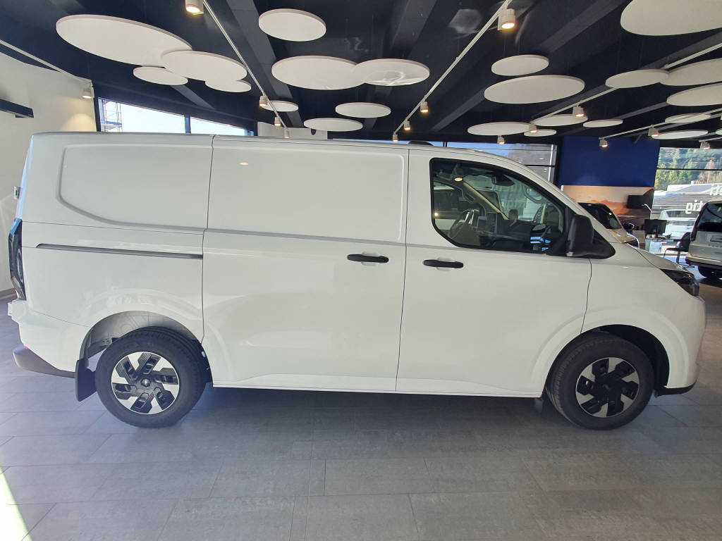 FORD Transit Custom Van 320 L1 2.5 Duratec 233 Trend PHEV-showroom-element-3