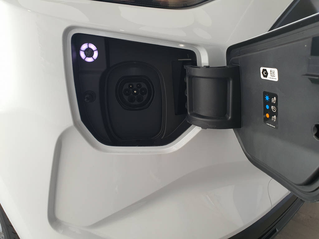 FORD Transit Custom Van 320 L1 2.5 Duratec 233 Trend PHEV-image-14