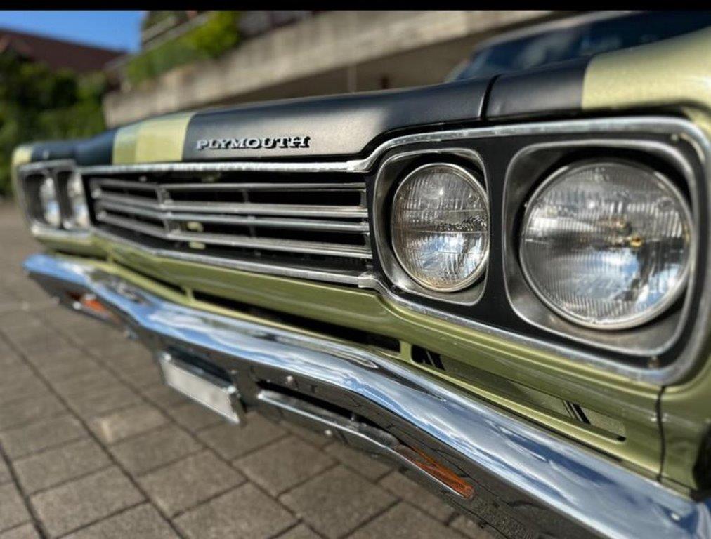 PLYMOUTH Roadrunner-image-2