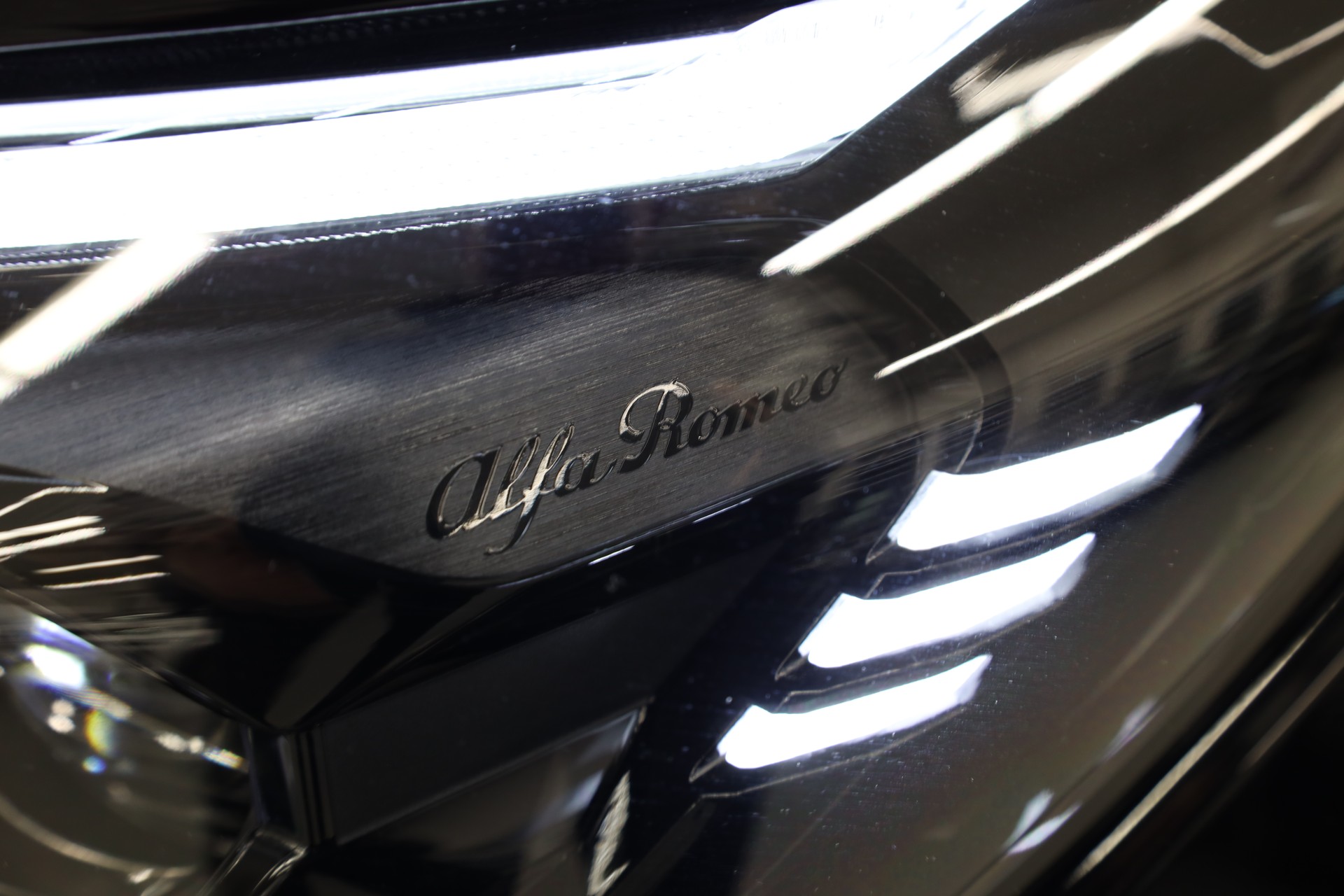 ALFA ROMEO Junior 1.2 Ibrida Q4-image-12