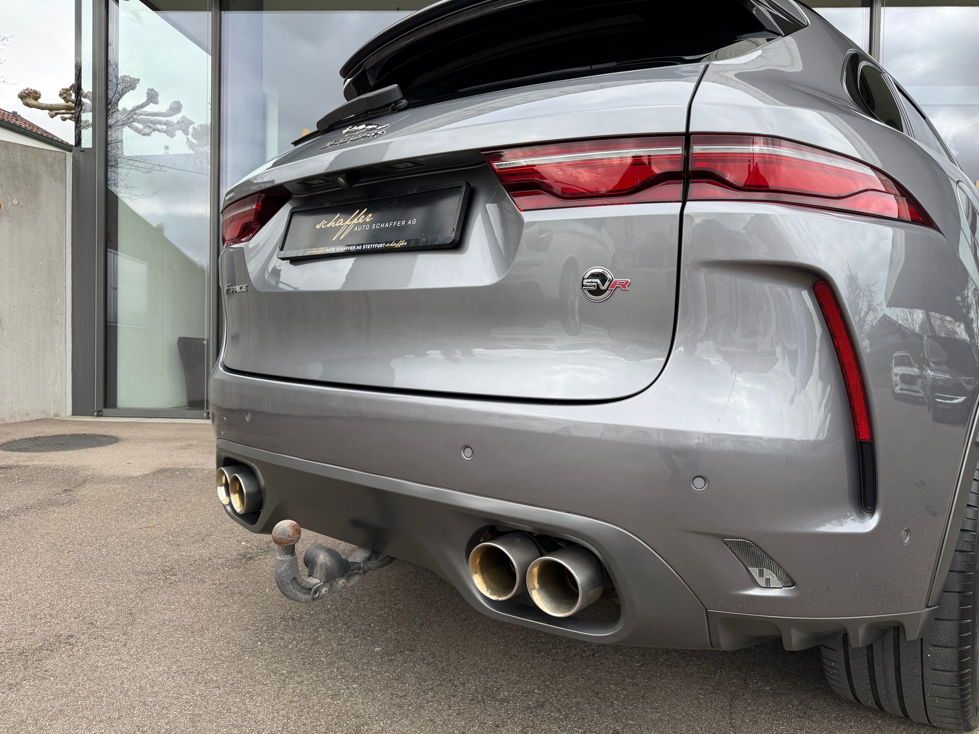 JAGUAR F-Pace 5.0 V8 SVR P550 AWD-image-9