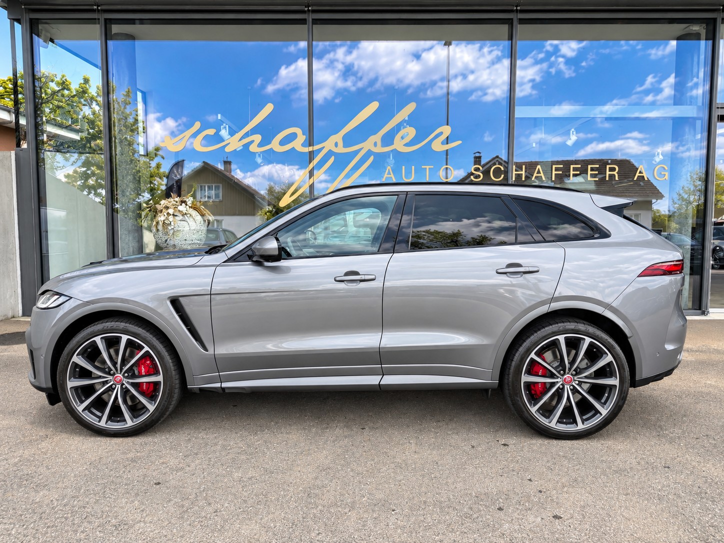 JAGUAR F-Pace 5.0 V8 SVR P550 AWD-showroom-element-3