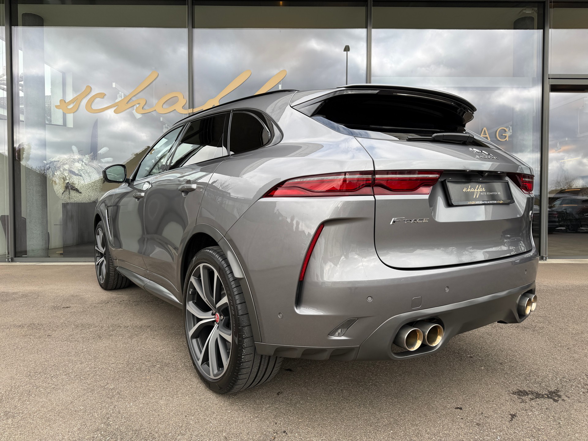 JAGUAR F-Pace 5.0 V8 SVR P550 AWD-image-6