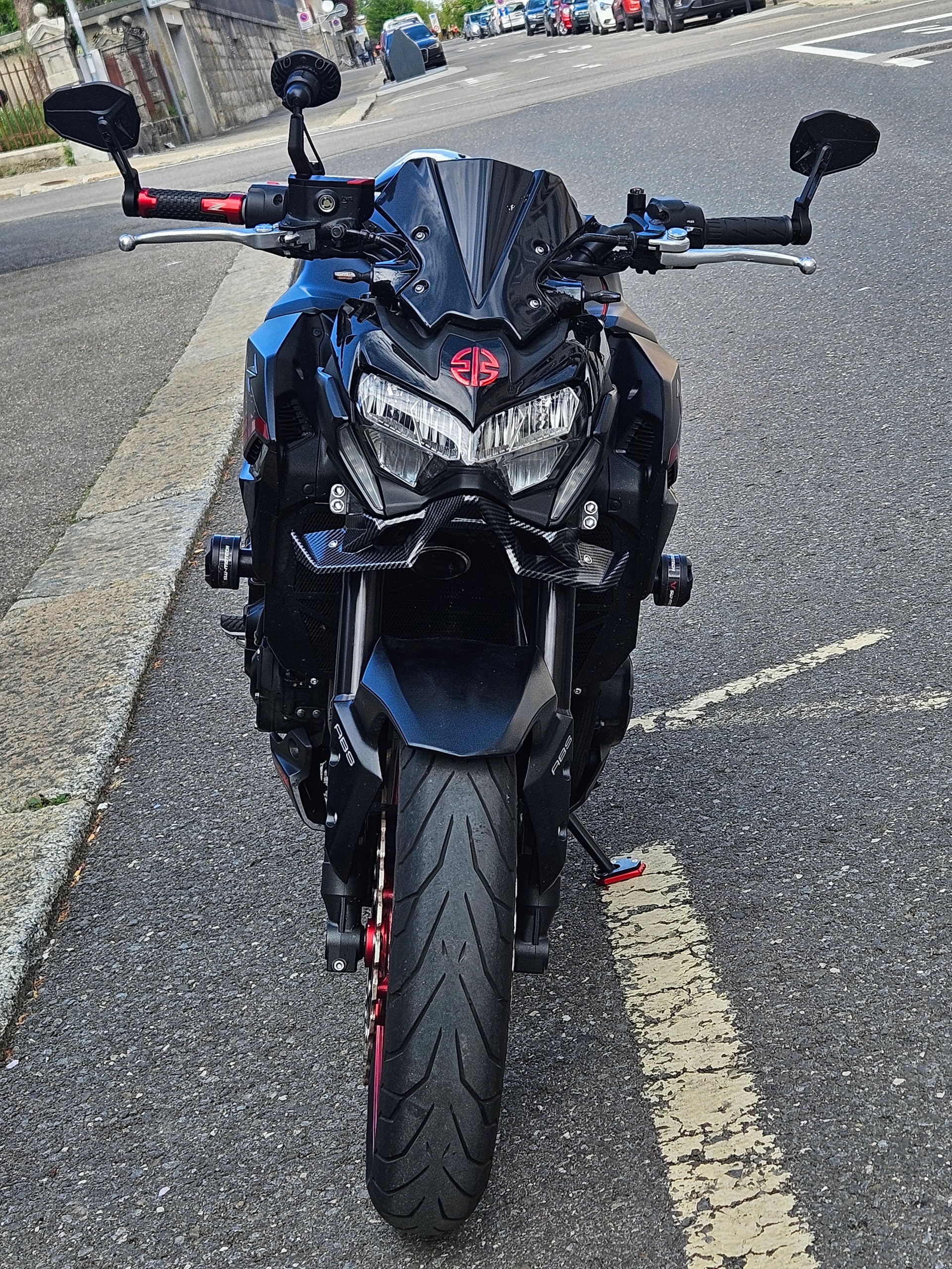 KAWASAKI Z 900-image-3