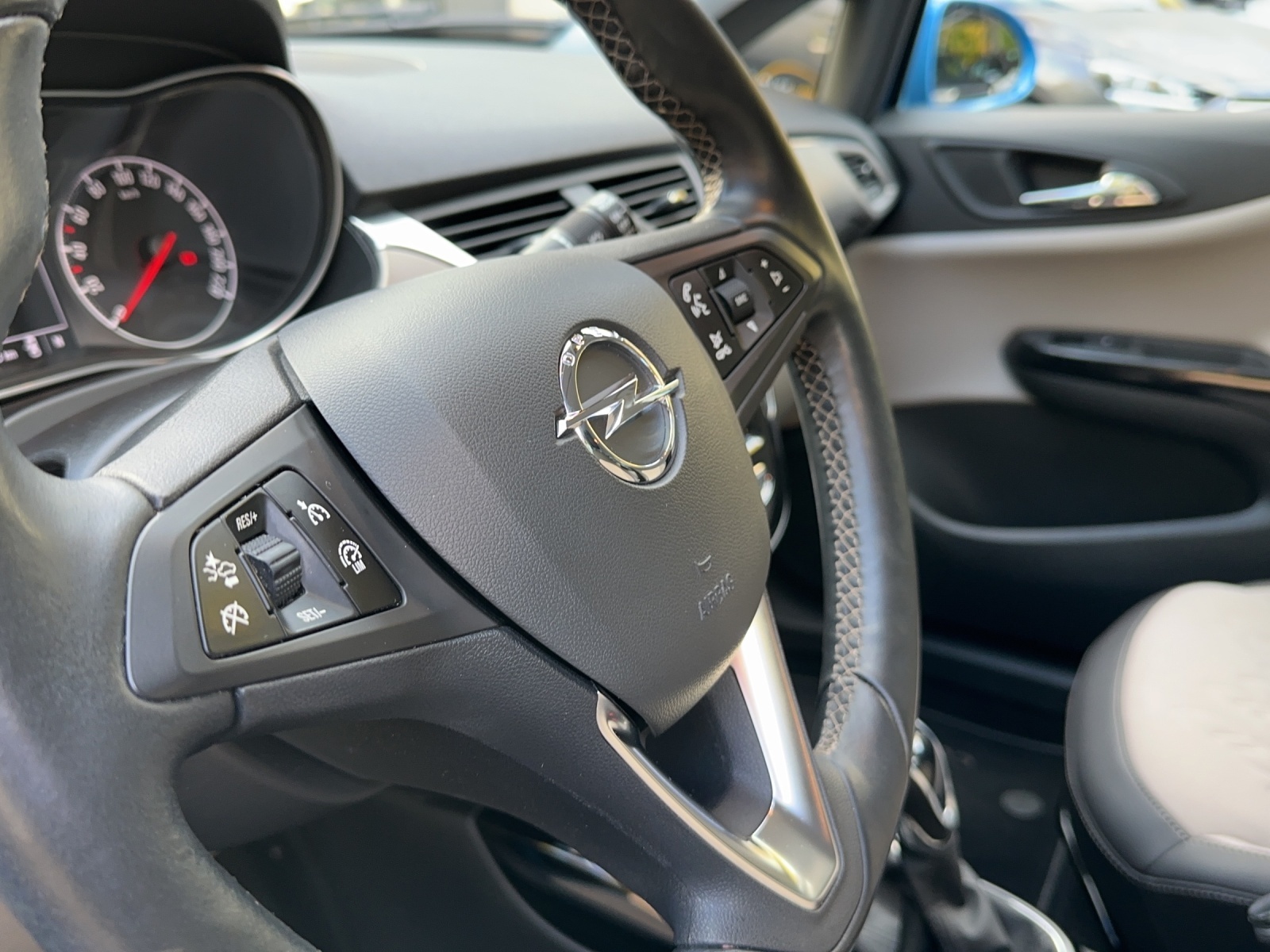 OPEL Corsa E 1.4 Cosmo S/S-image-15