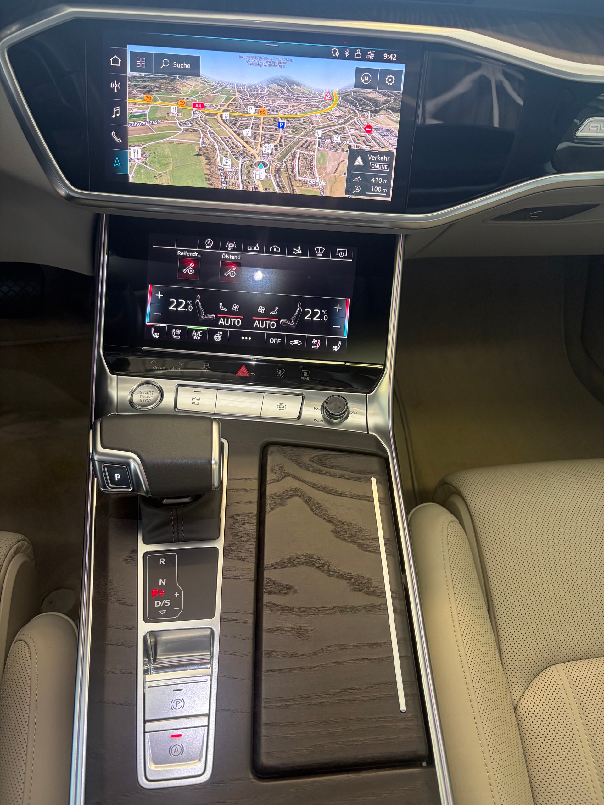 AUDI A7 Sportback 55 TFSI quattro | CH | ERSTBESITZ | Leder Valcona Beige | Nachtsicht | AHK | HeadUp | Luftfederung |-image-14