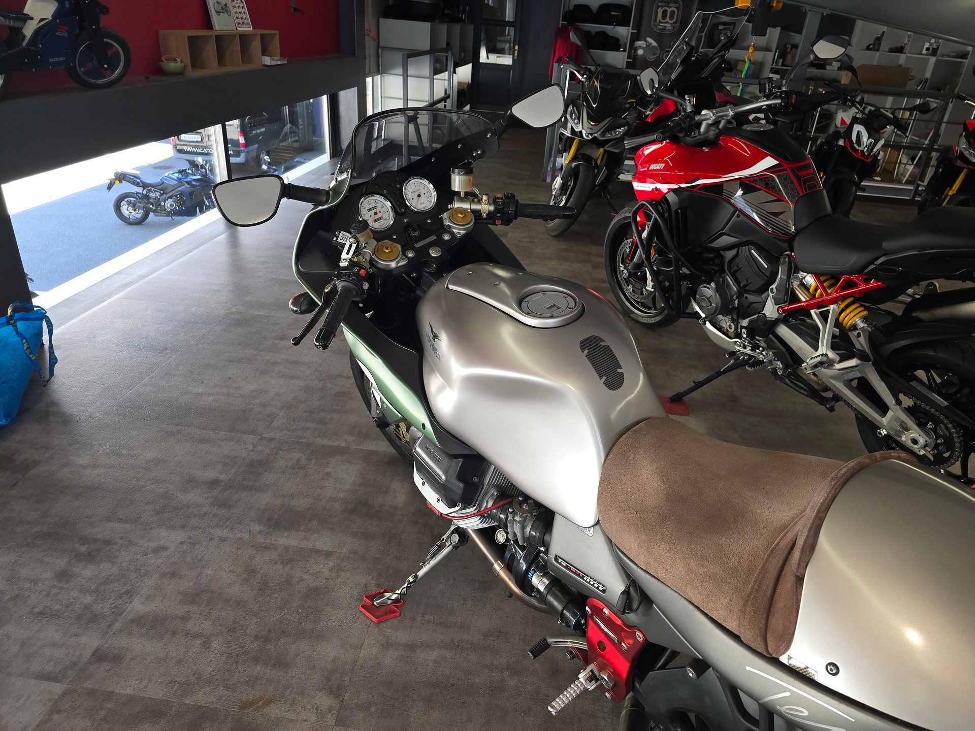 MOTO GUZZI V11 Le Mans Tenni I.E-image-2